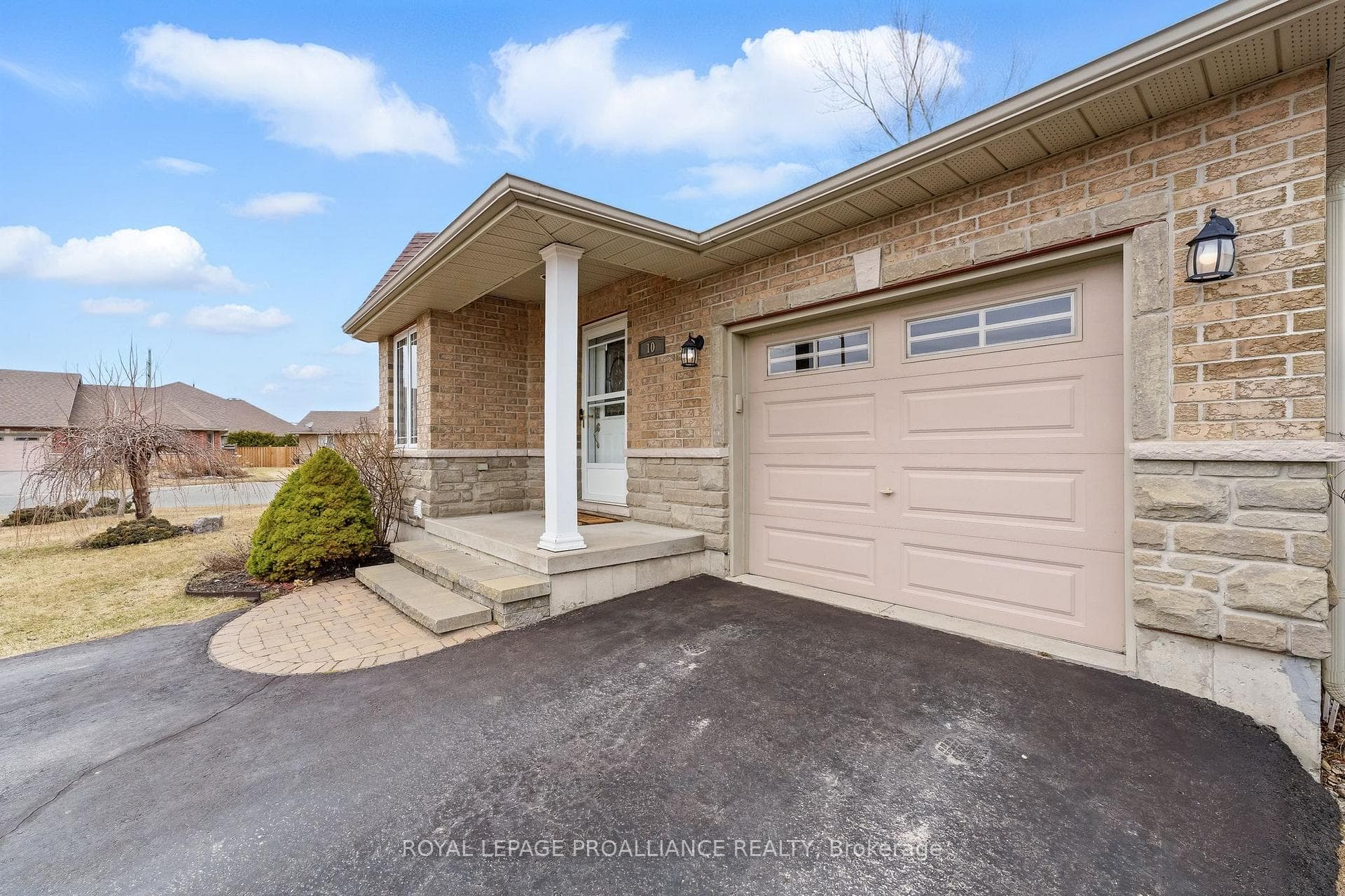 10 Cooper Court photo 33