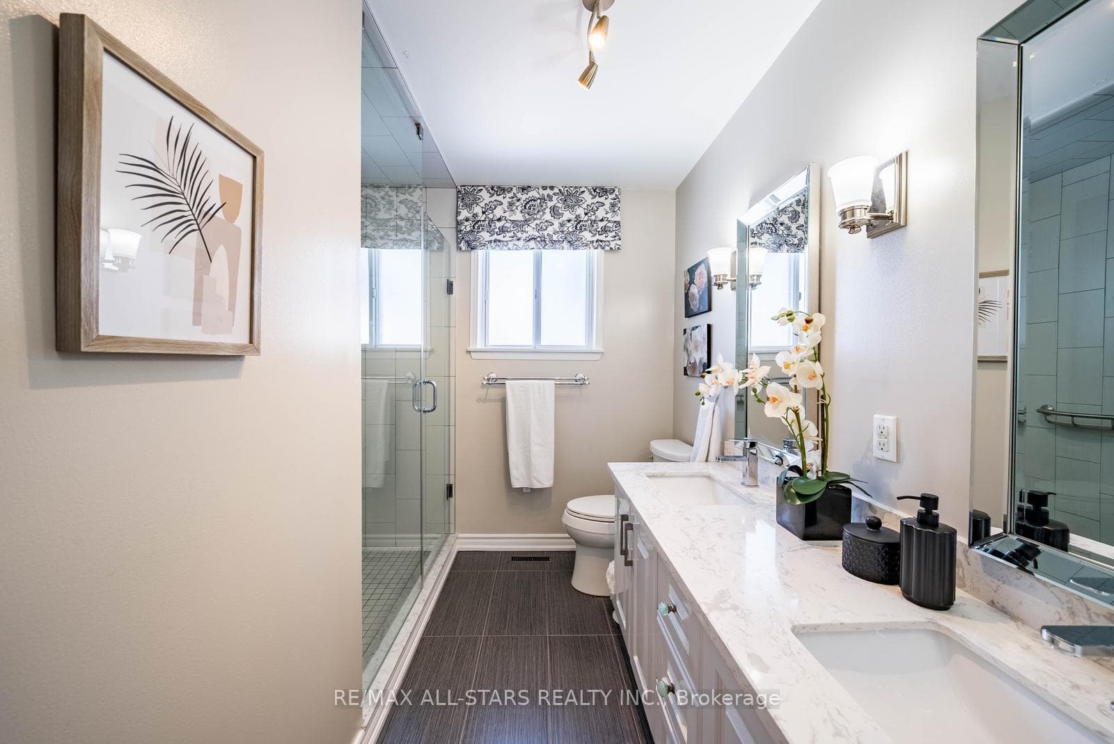 36 Midcroft Drive photo 27