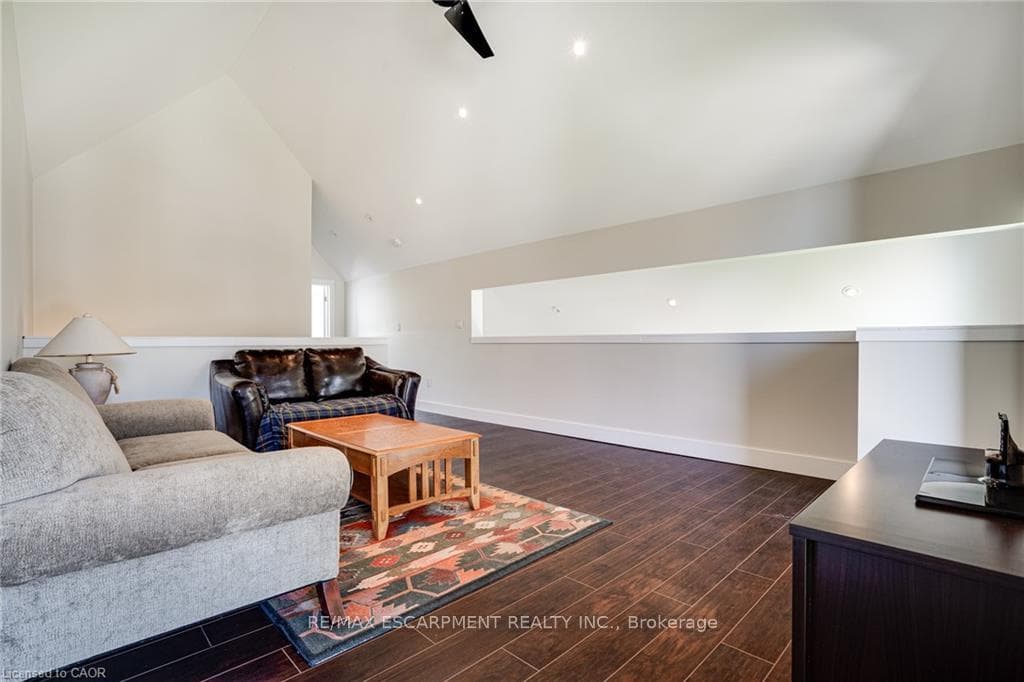 18 Walter Street photo 28