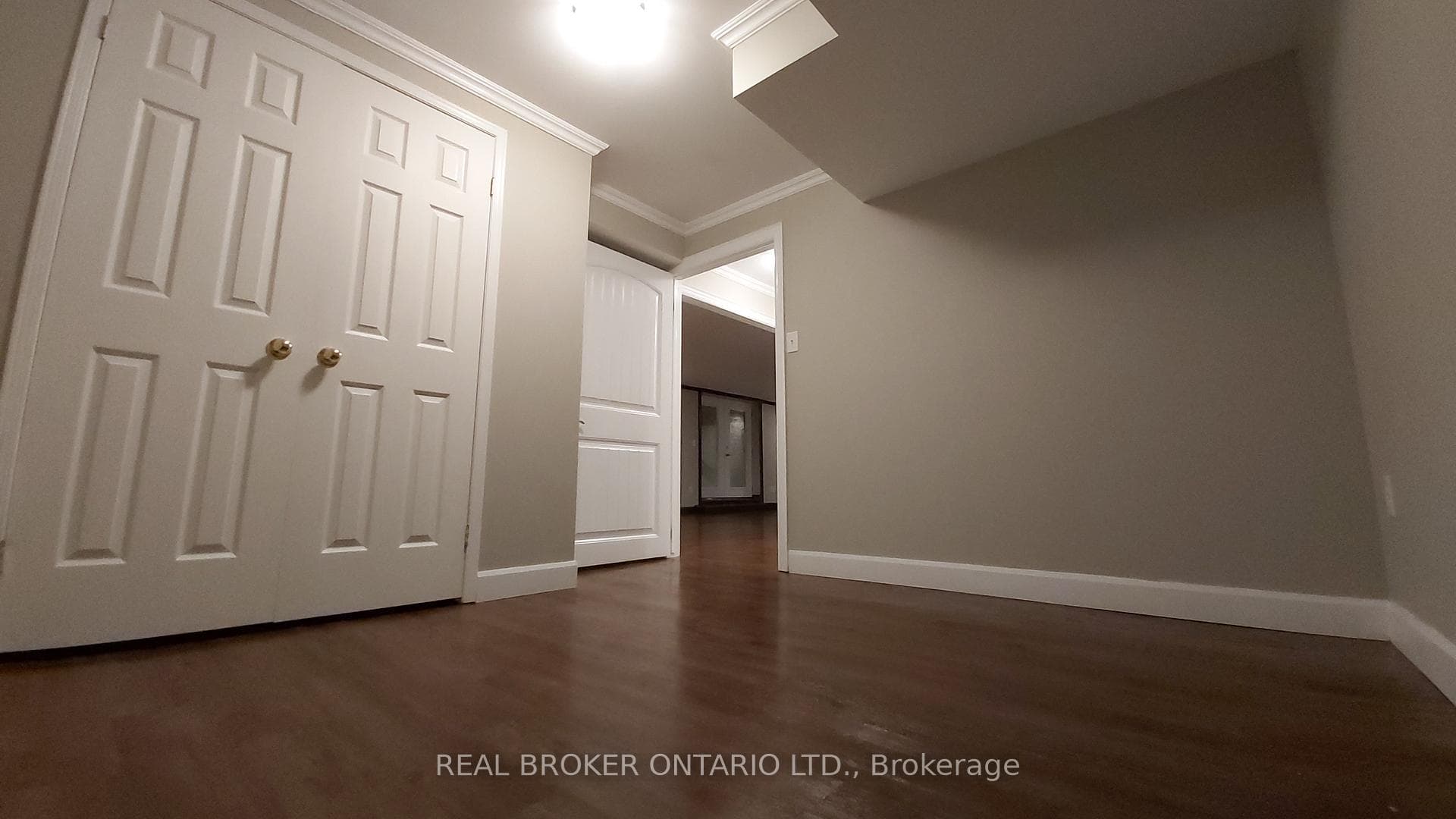 118 Sandringham Drive photo 27
