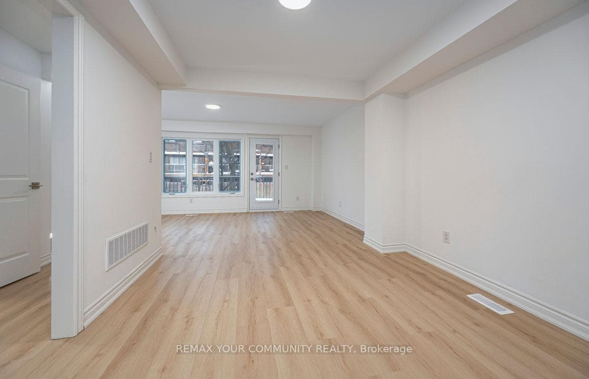11 Plaisance Road Unit 2 photo 7