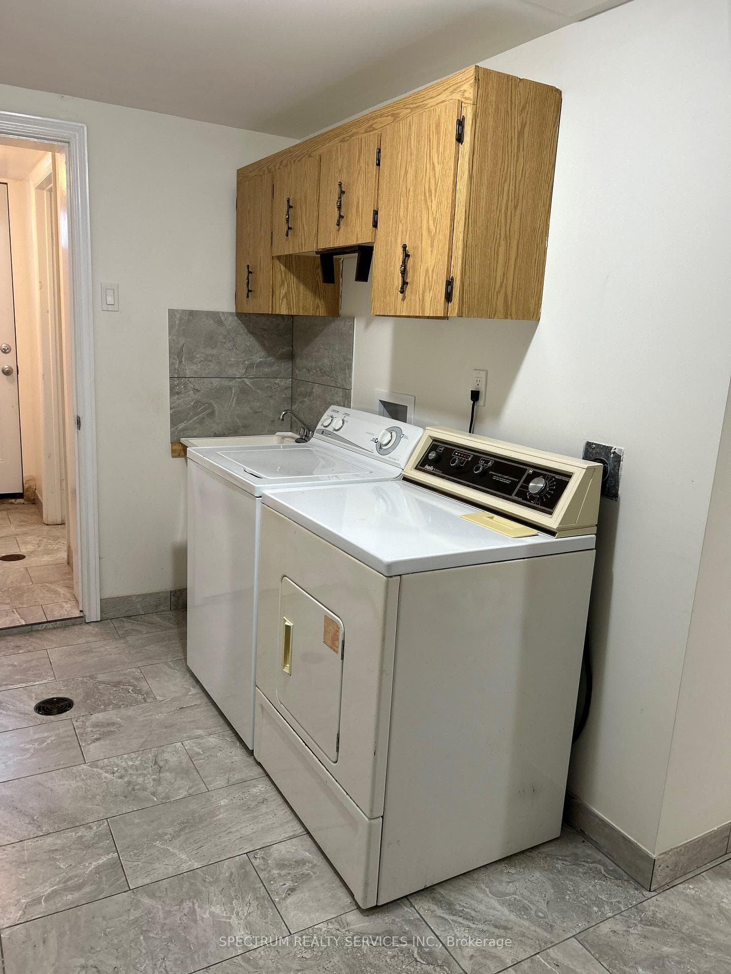 112 Argyle Street photo 15