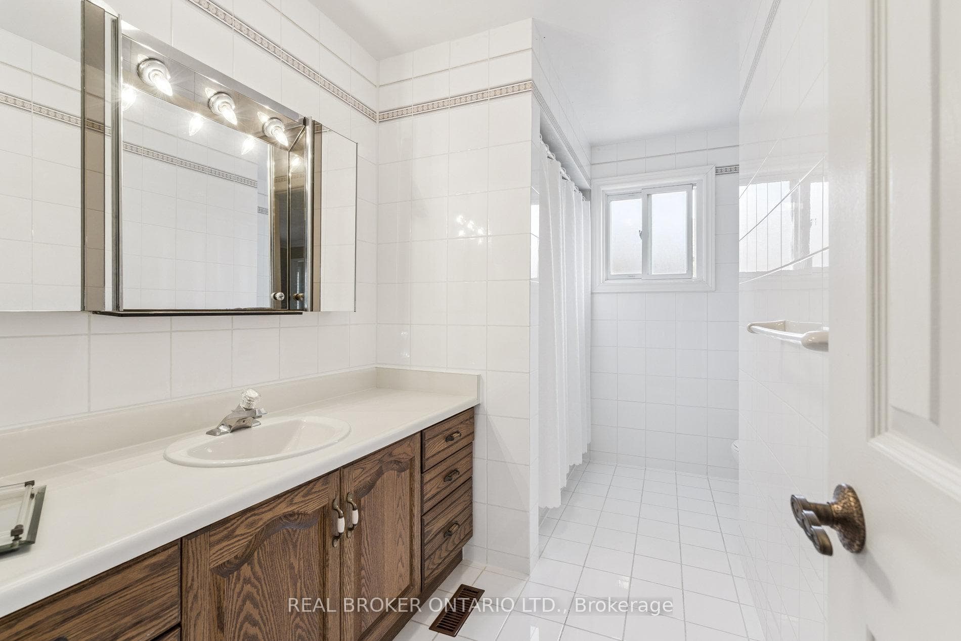 435 Aberdeen Avenue photo 36