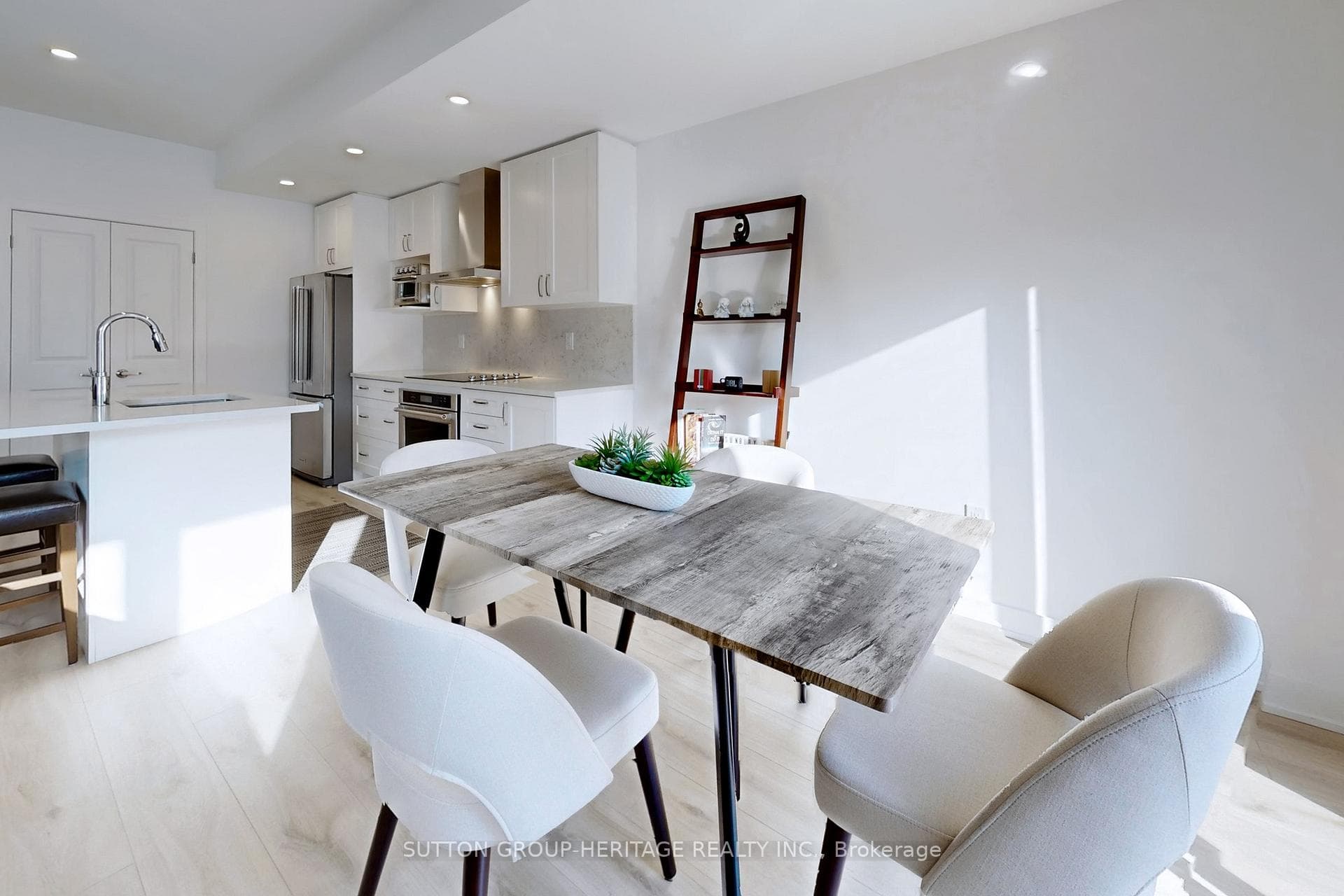 25 Sunbury Lane photo 8