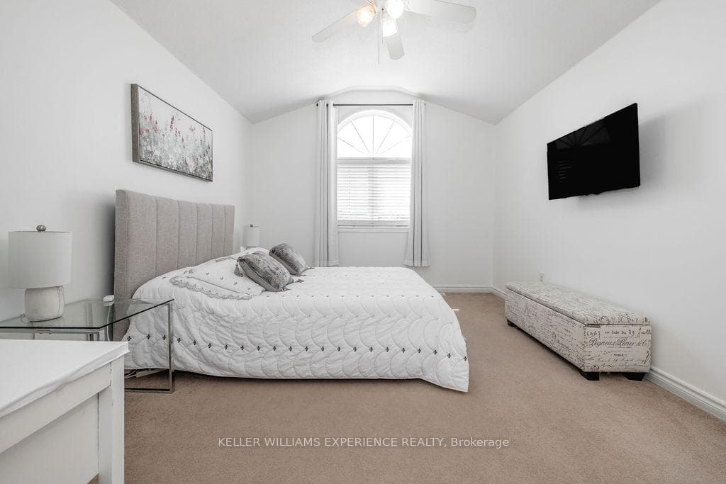 27 Michelle Drive photo 16