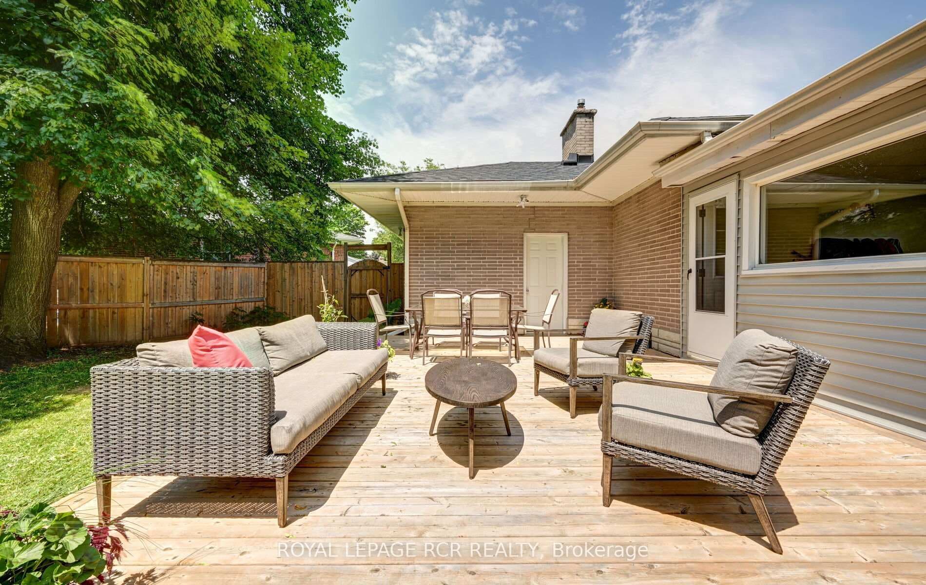 15 Banting Drive photo 42