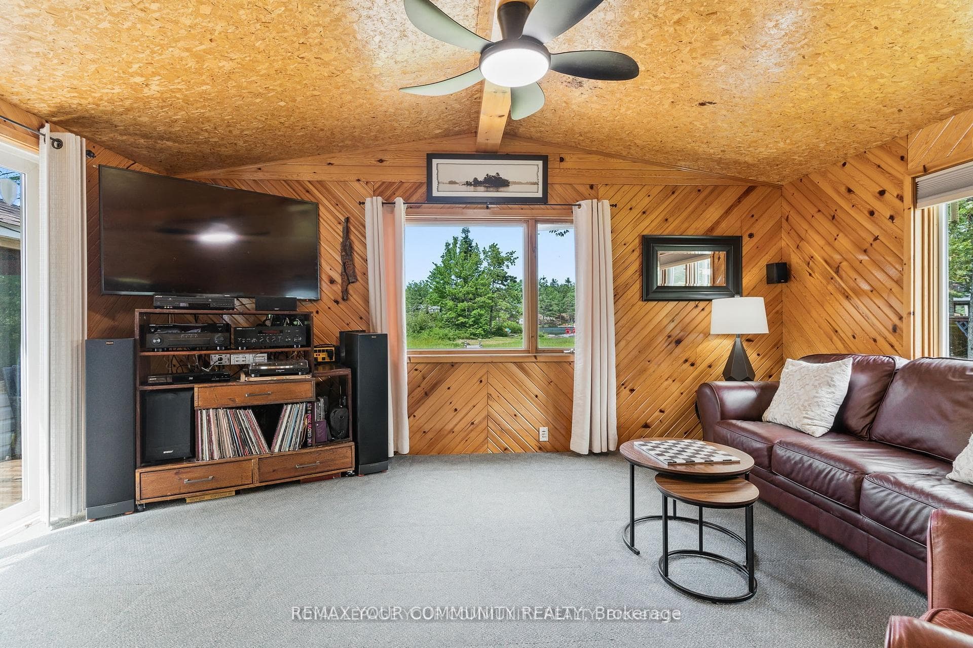 1139 Canuck Trail photo 11