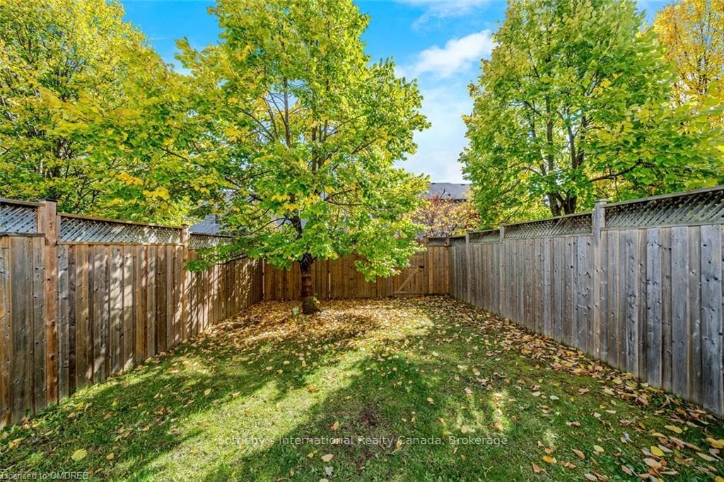 571 WILD IRIS Avenue photo 28