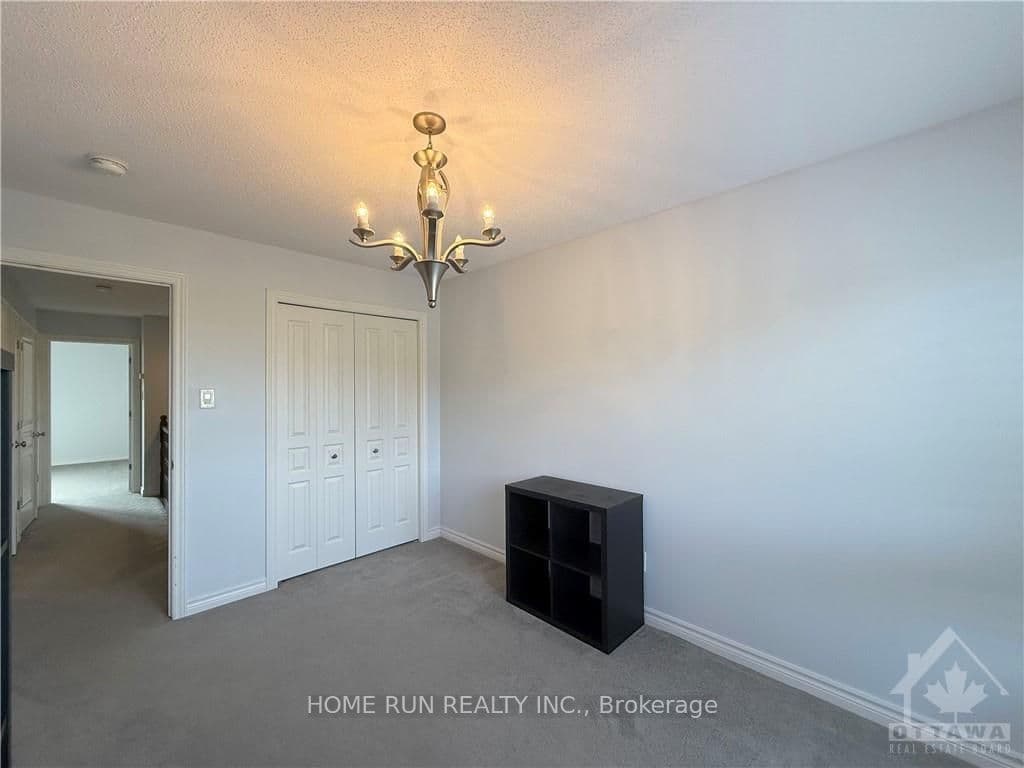 781 BRIAN GOOD Avenue photo 25