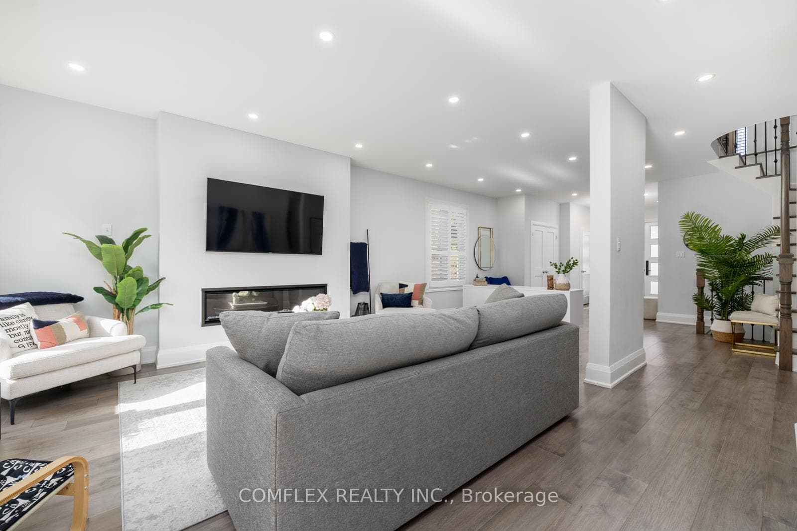39 Blossomview Court photo 11