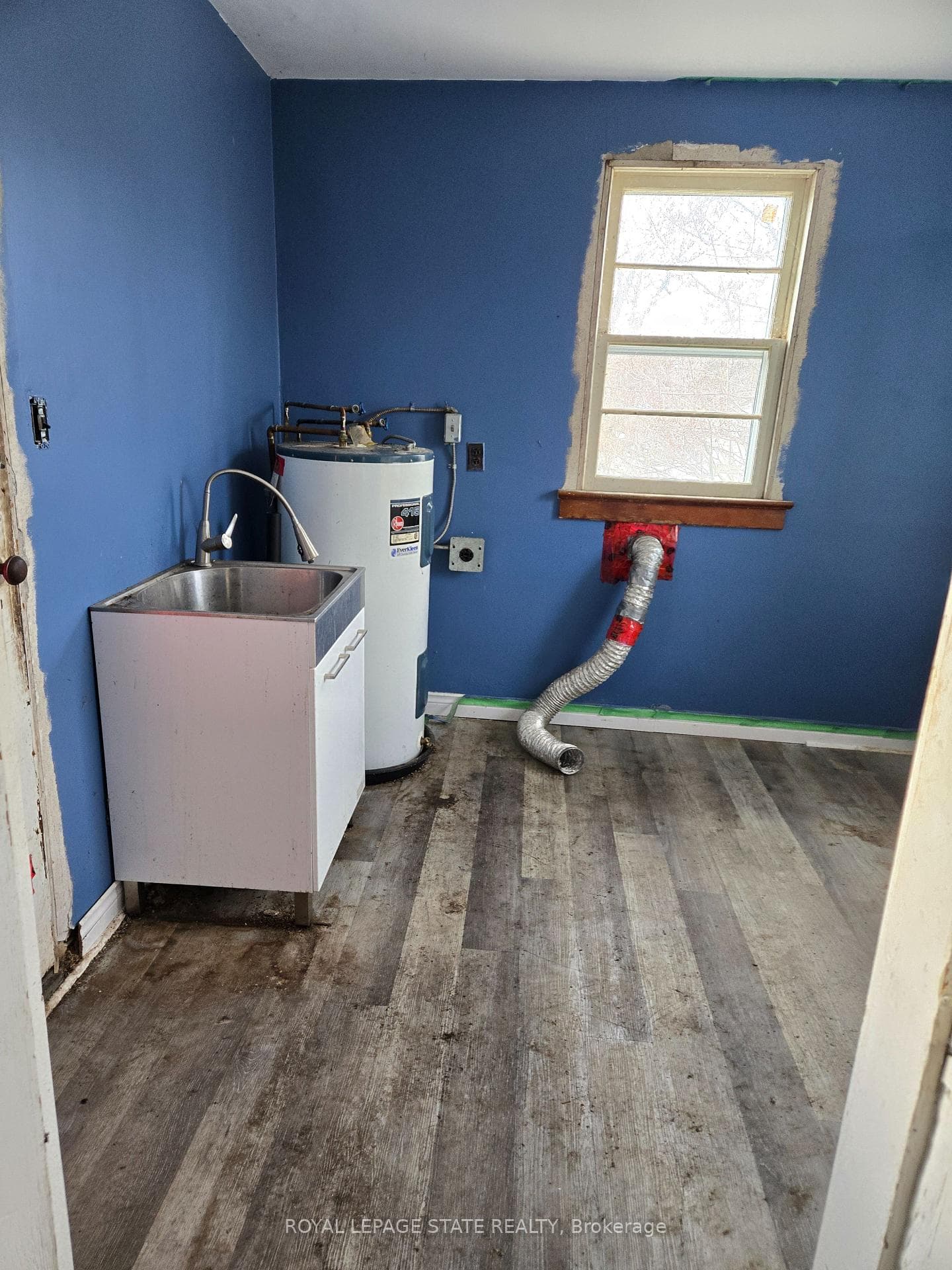 236 Port Colborne Drive photo 22