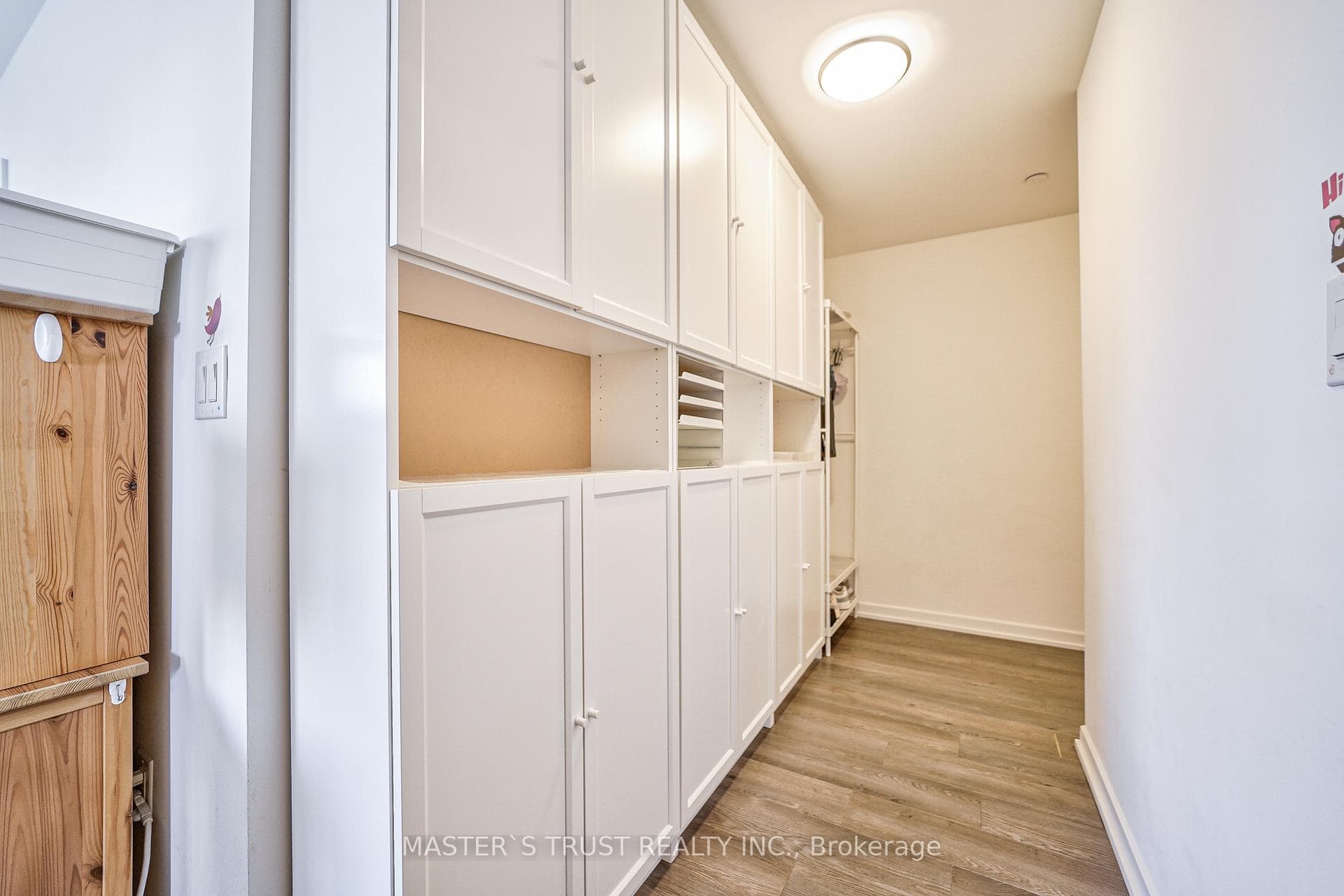 62 Forest Manor Road Unit 307 photo 9