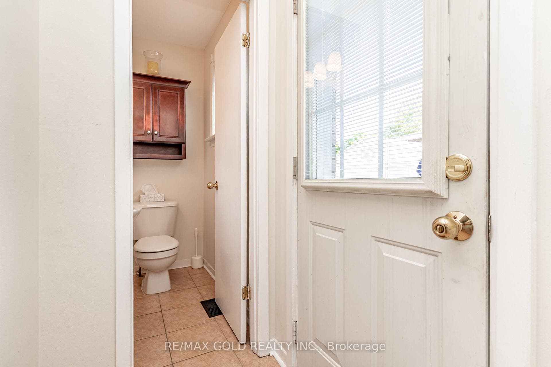 86 Clarence Street photo 16