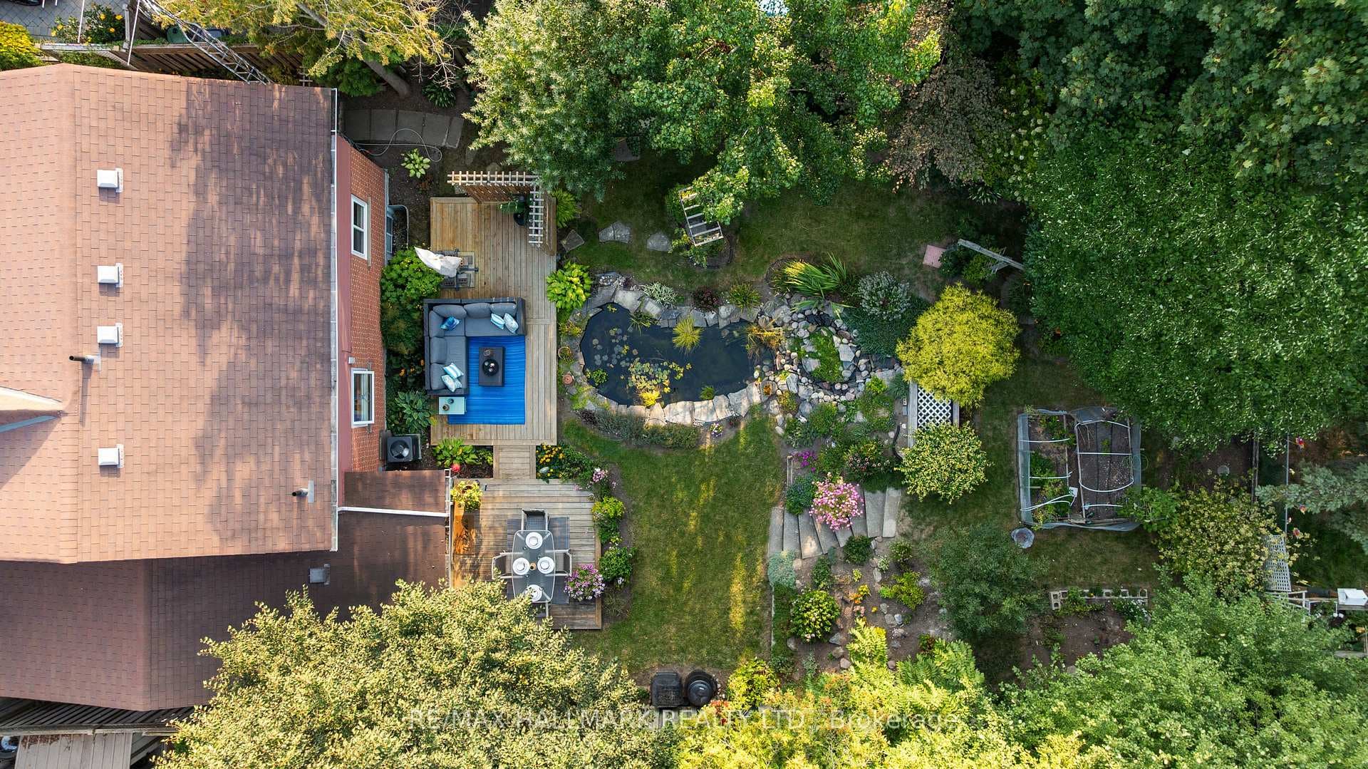 Drone shot (large yard)