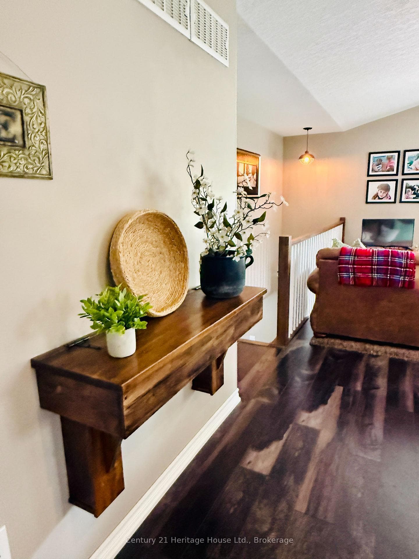 201 Hutton Hill Road photo 14