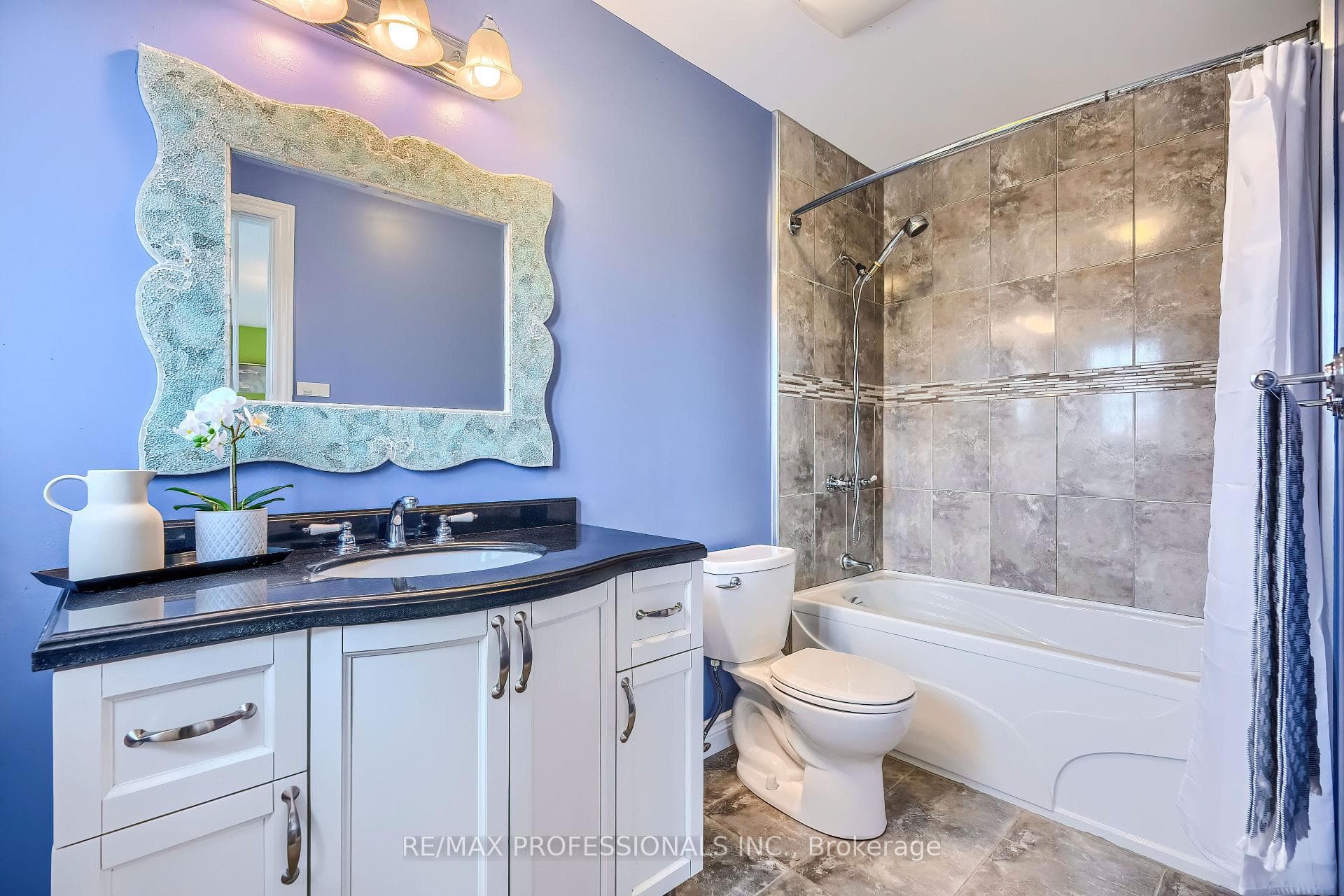 149 Eaton Street photo 20