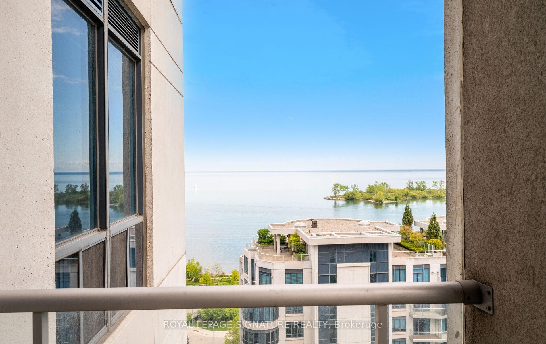 2083 Lake Shore Boulevard Unit 1613 photo 42