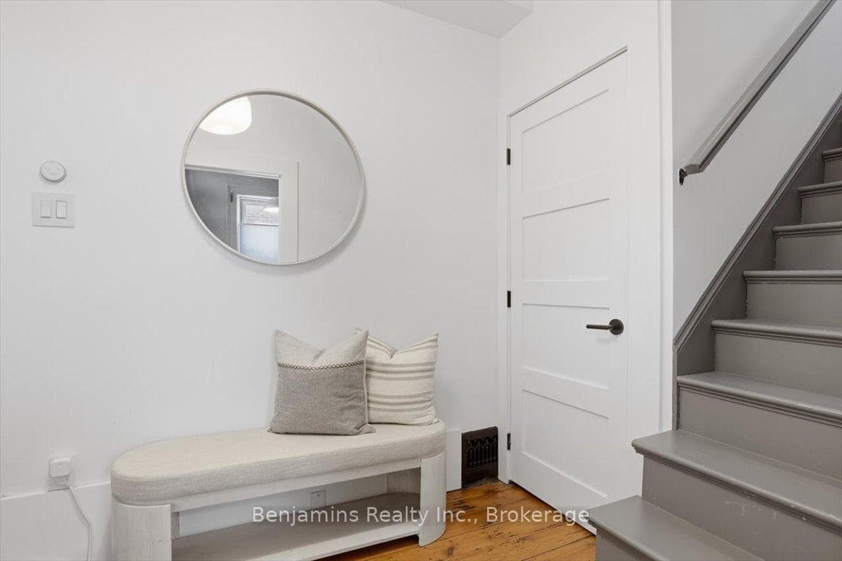 53 Eby Street photo 9