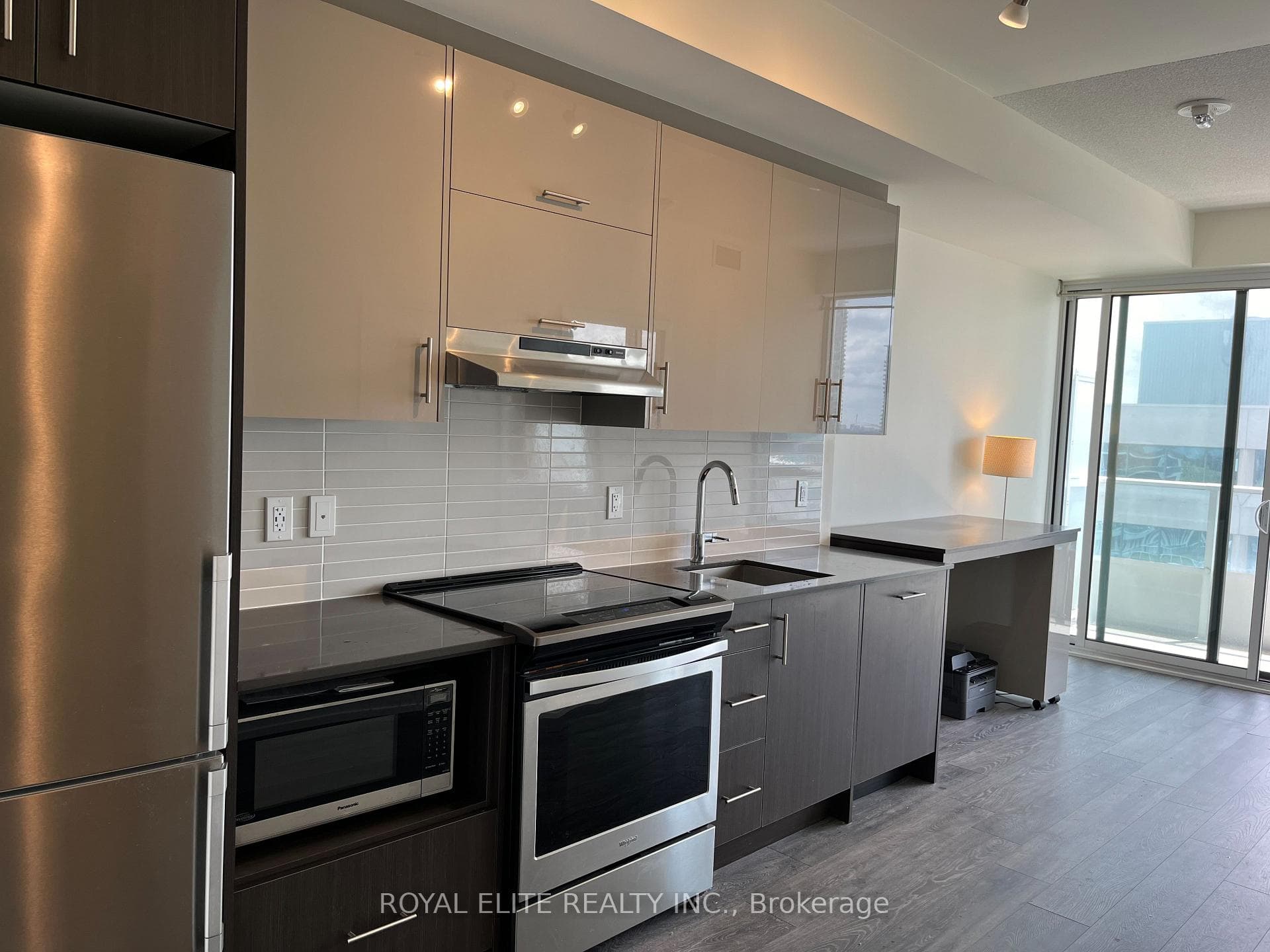 180 Fairview Mall Drive Unit 901 photo 10