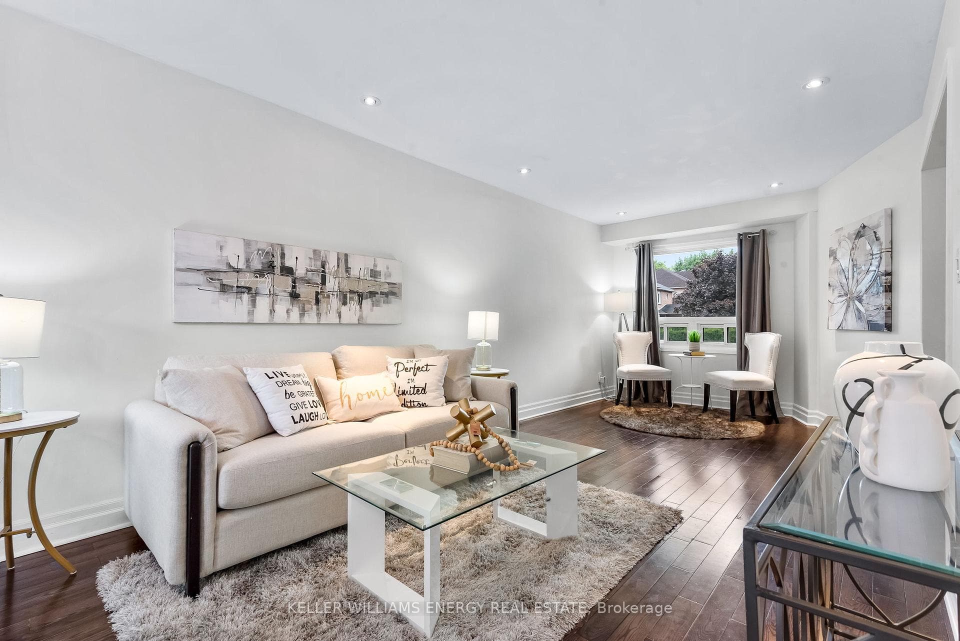 49 Sawdon Drive photo 8