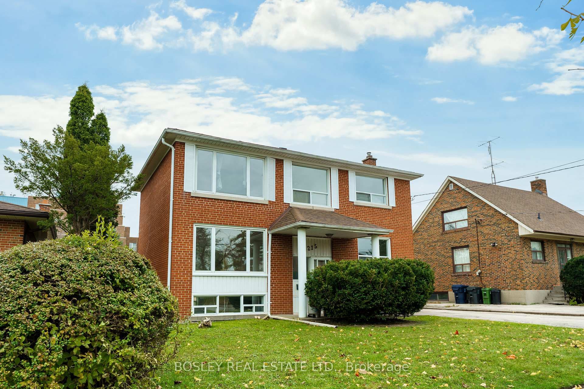 215 Cocksfield Avenue photo 1