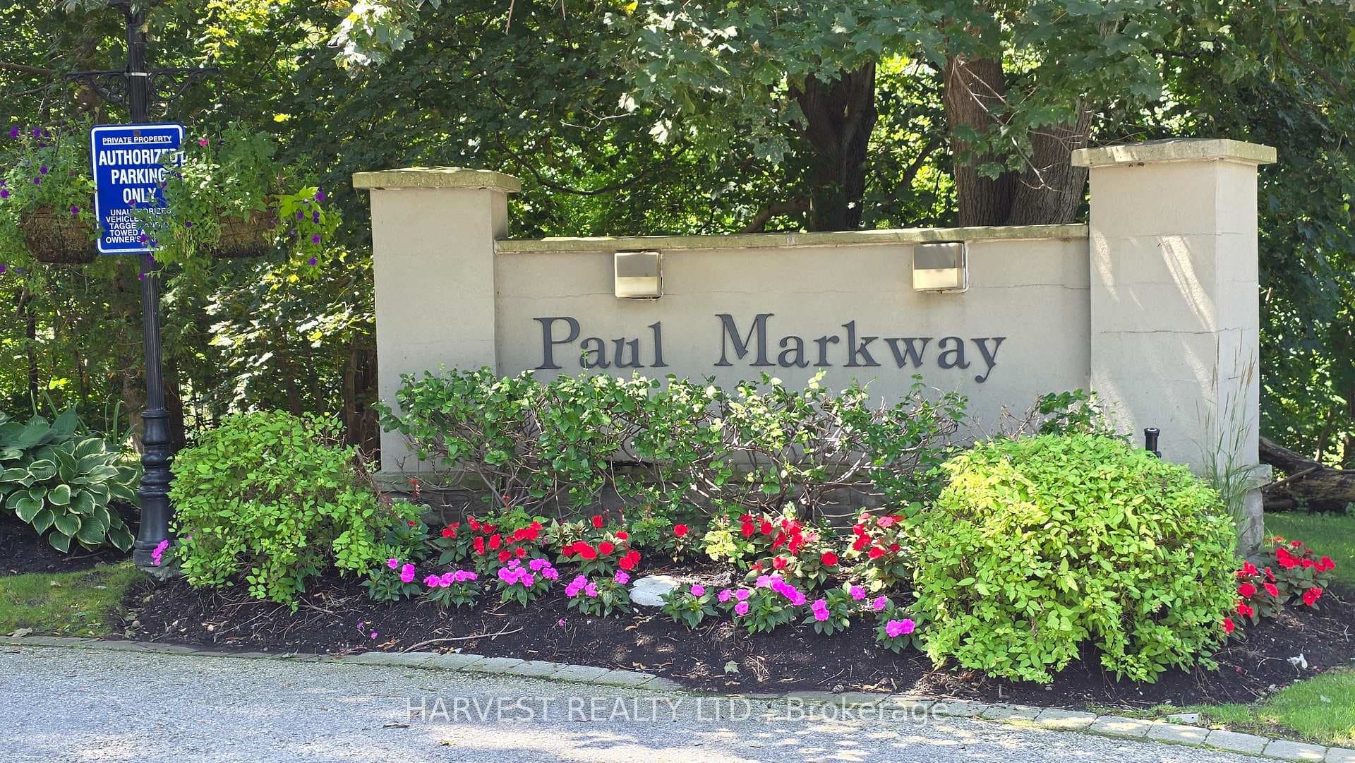 54 Paul Markway Court photo 1