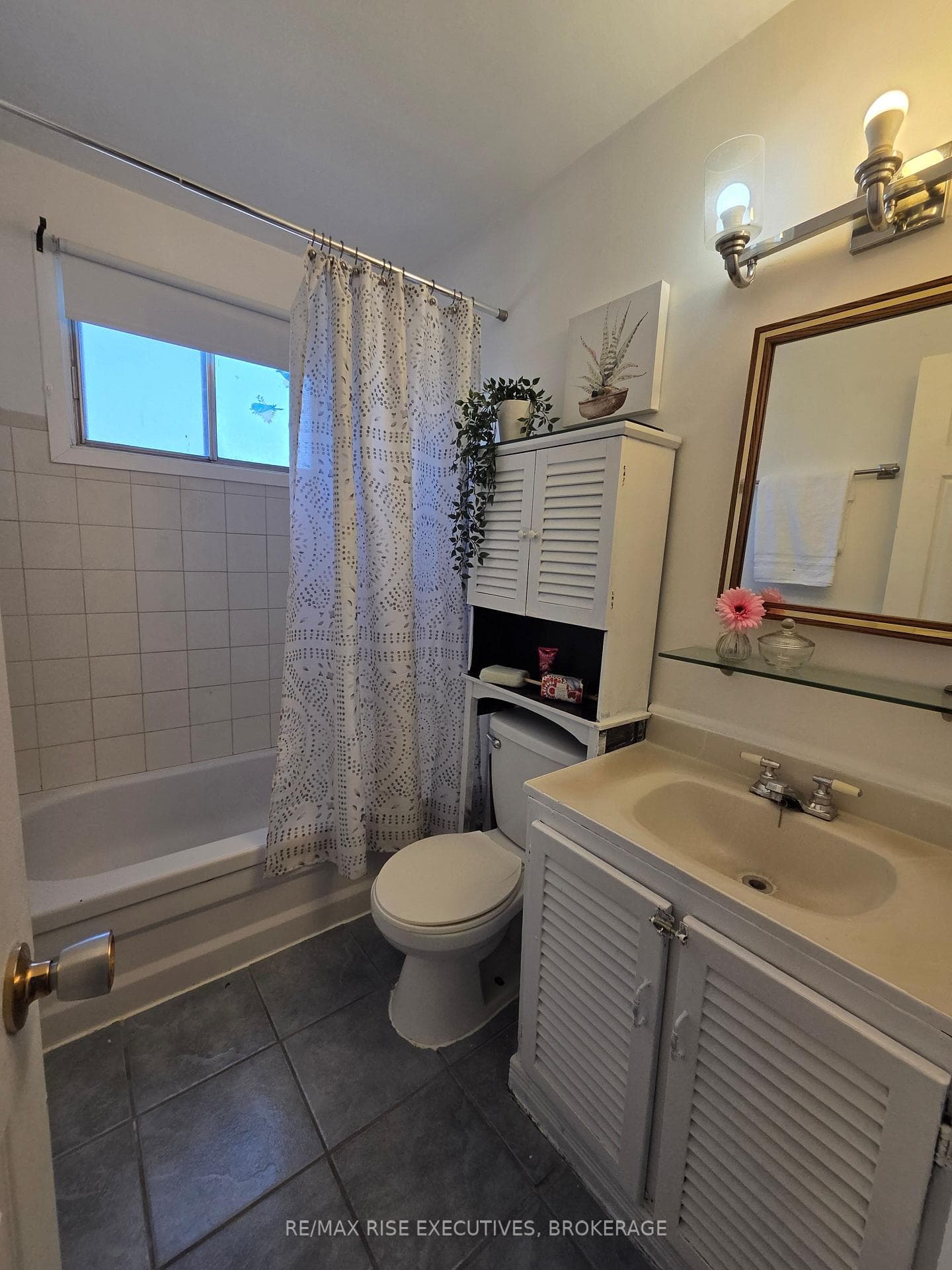75 Wycliffe Crescent photo 15