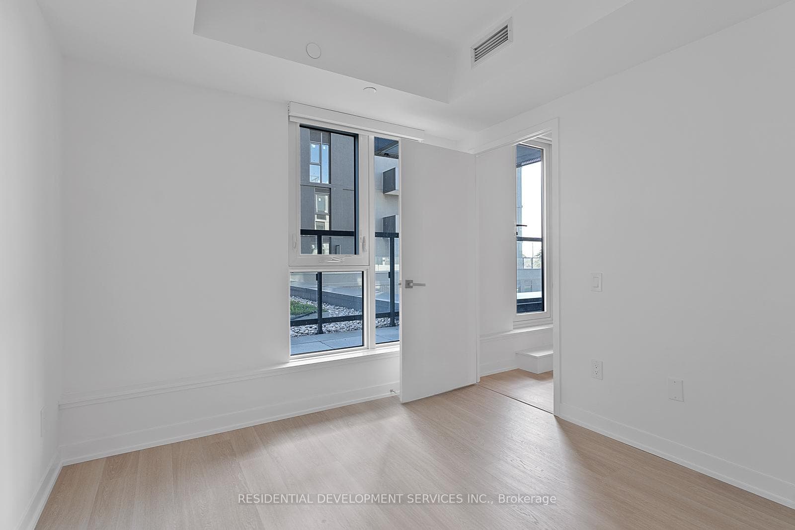 500 Wilson Avenue Unit 306 photo 16