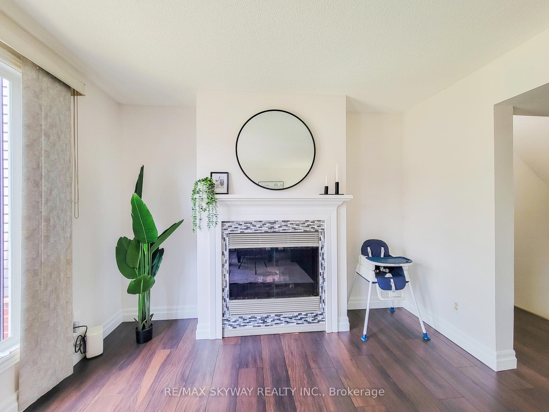 56 Harris Avenue Unit B photo 17