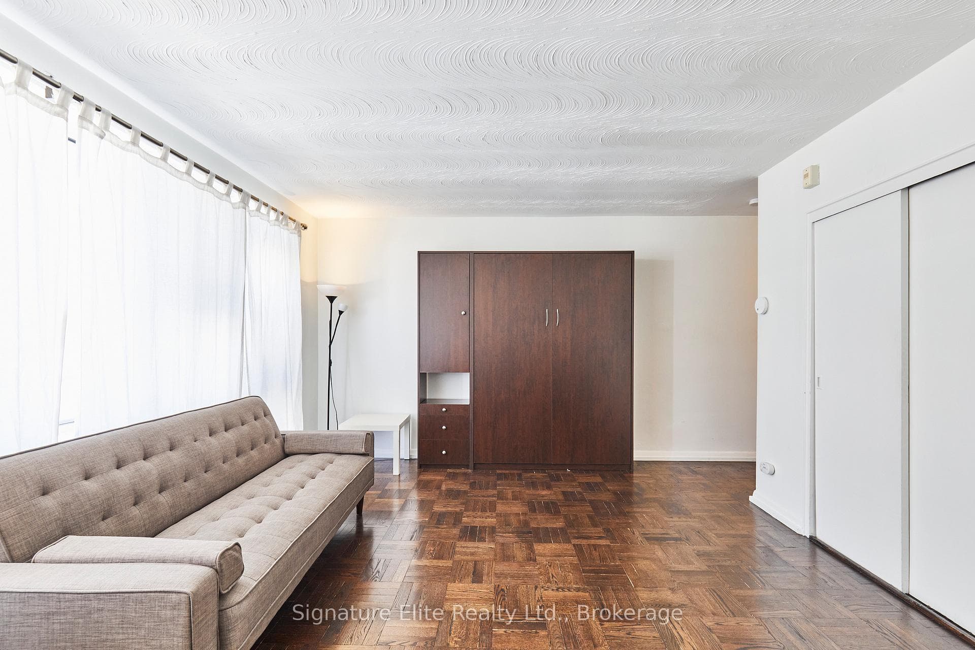 1901 Bayview Avenue Unit 405 photo 5