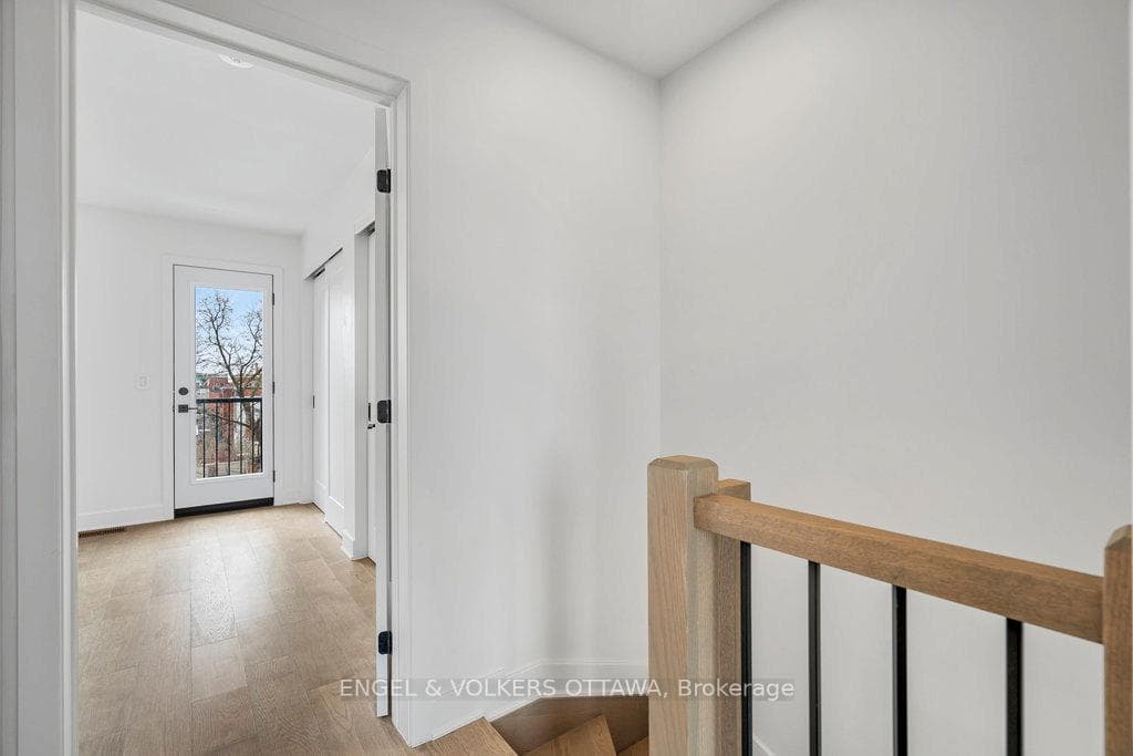 71 Parent Avenue photo 28