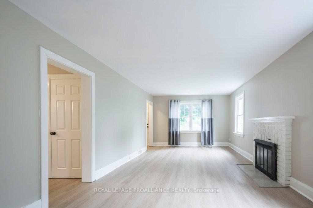 306 Macdonald Avenue photo 13