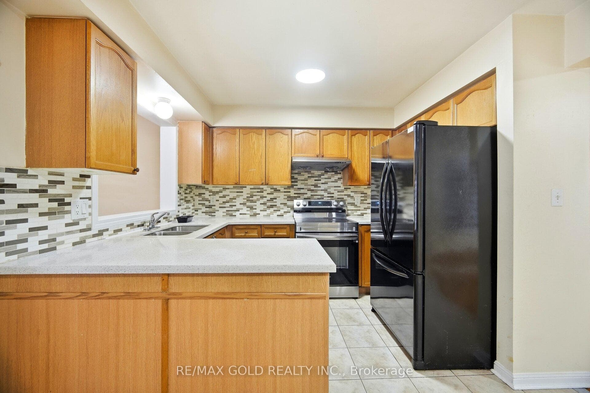 82 Mount Fuji Crescent photo 15