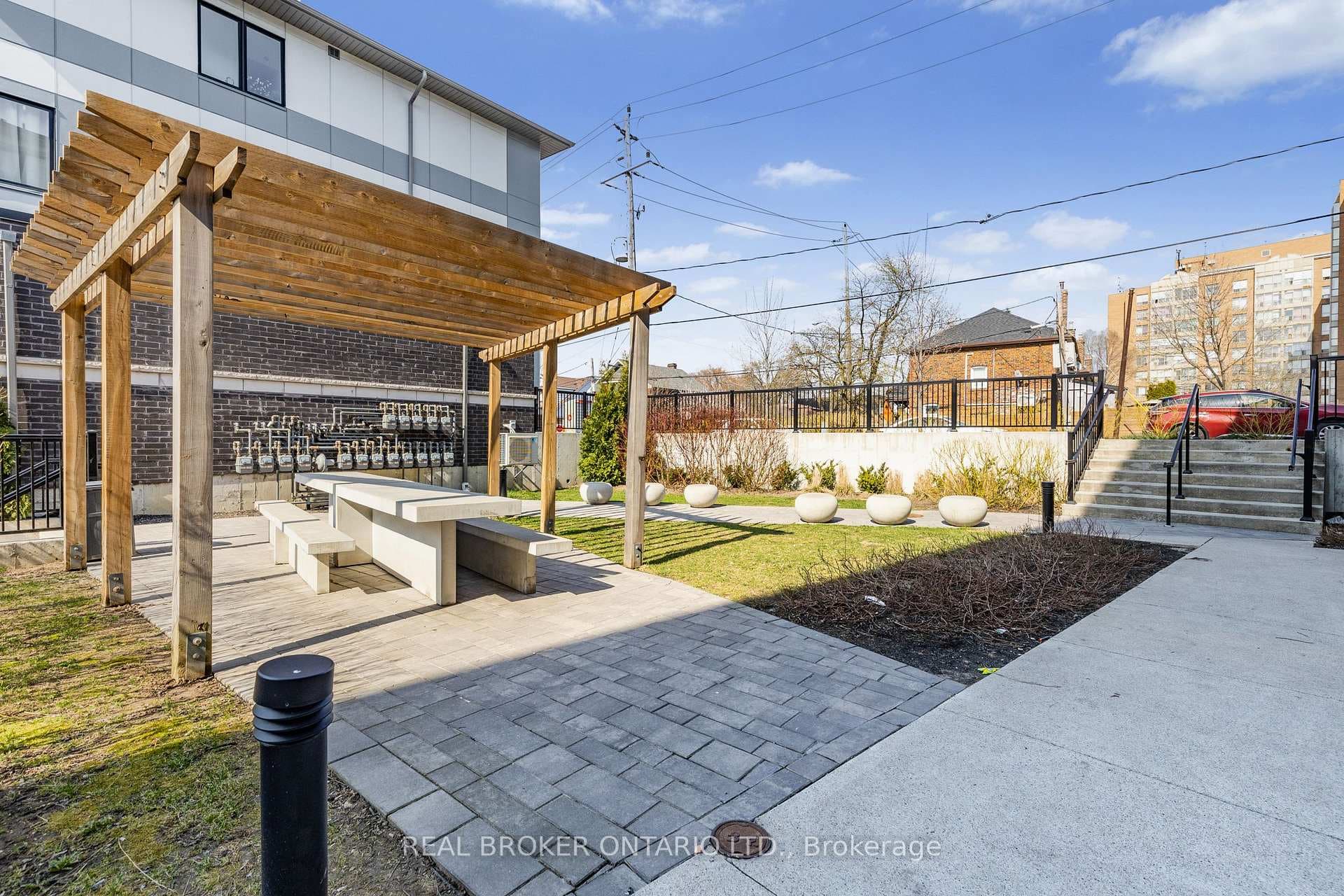 630 Rogers Road Unit 21 photo 18