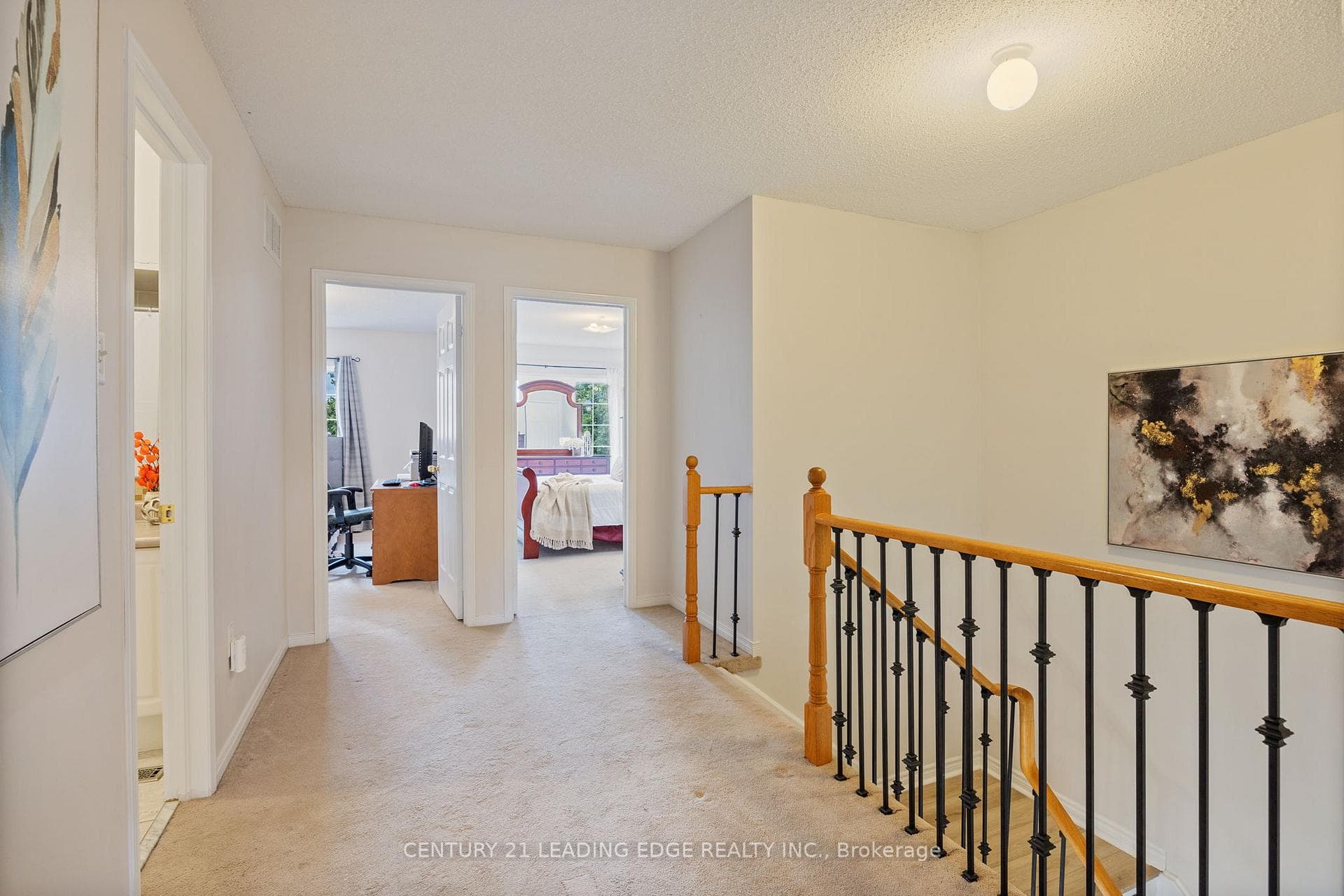 18 Thorp Crescent photo 18