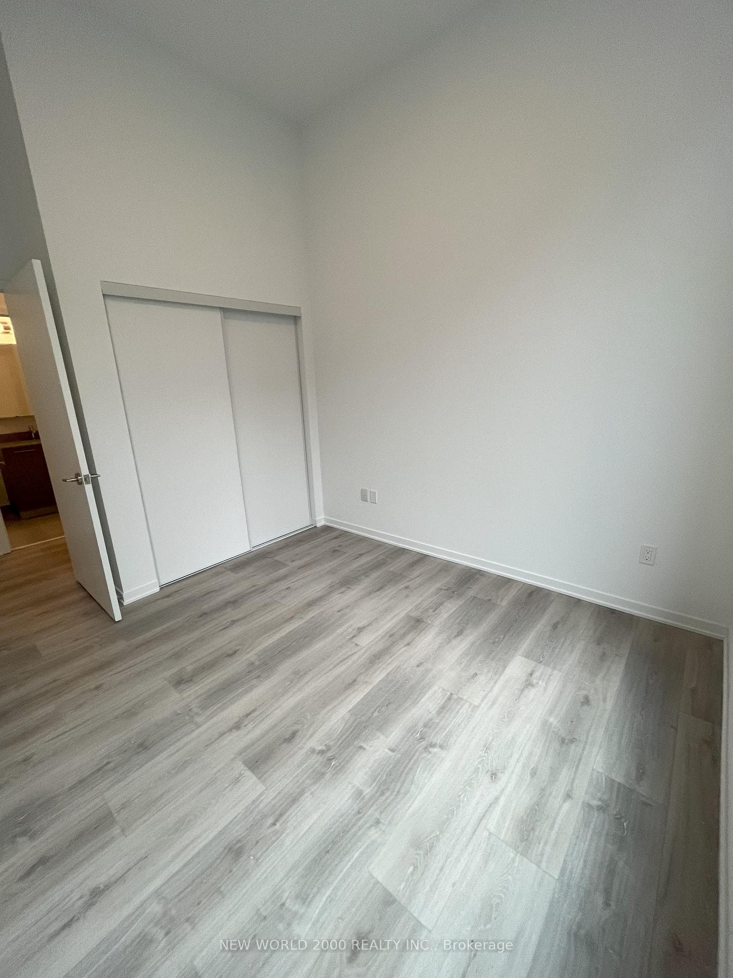 101 Roehampton Avenue Unit 510 photo 16
