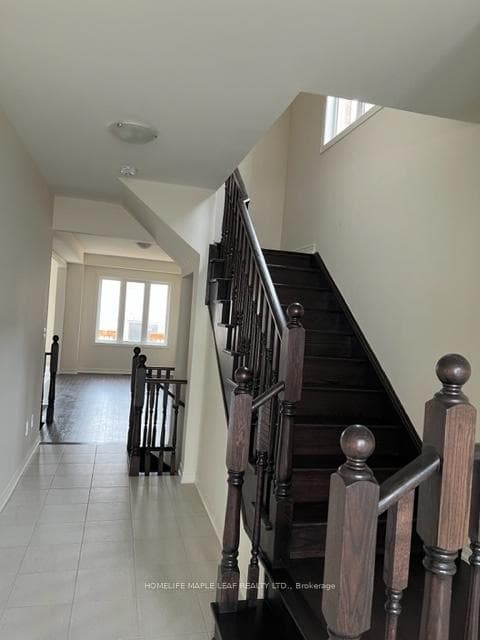 373 Skinner Road photo 2
