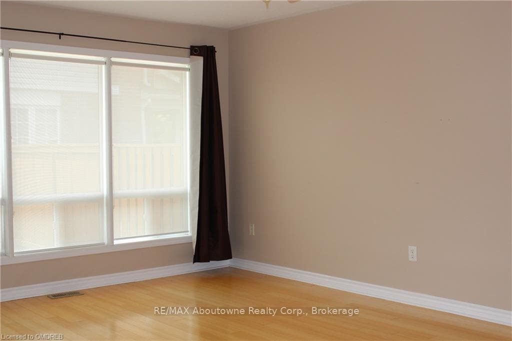 2598 VALLEYRIDGE Drive photo 7