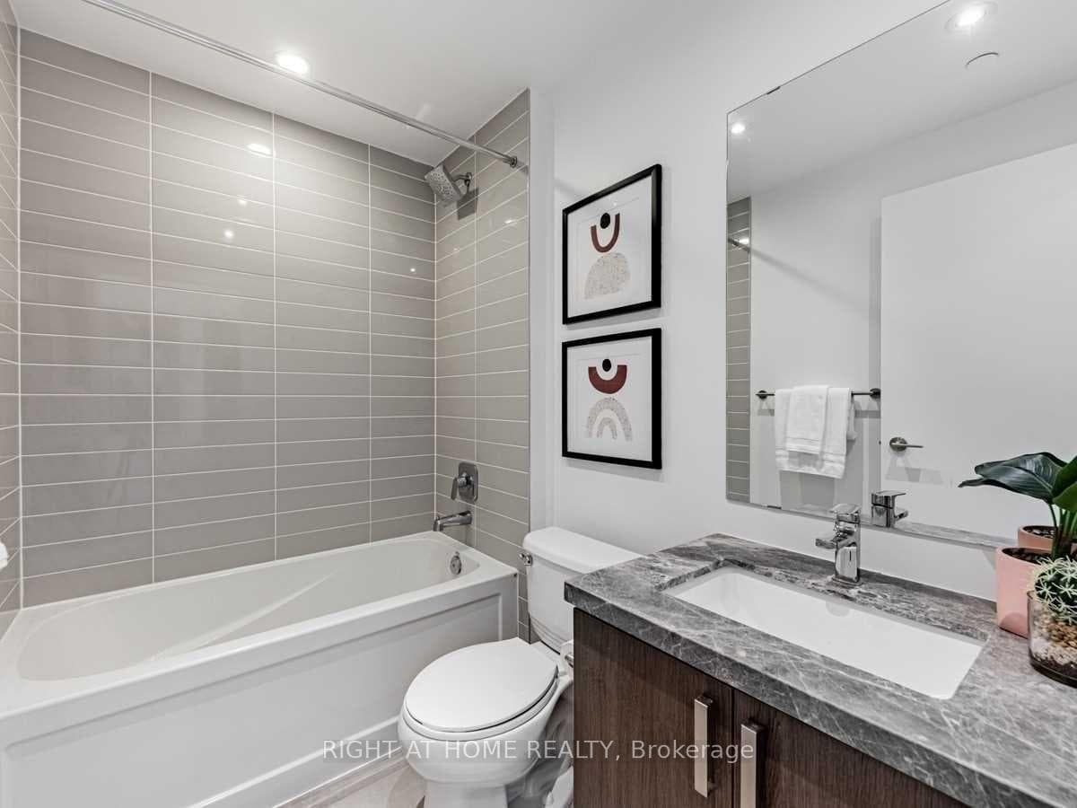 501 St Clair Avenue Unit 1710 photo 20