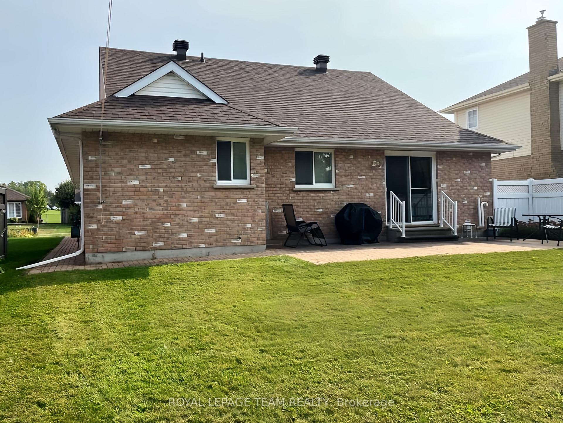 2144 Concorde Avenue photo 2