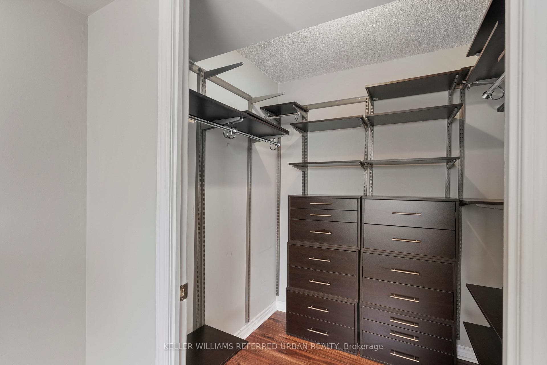 935 Sheppard Avenue Unit 906 photo 20