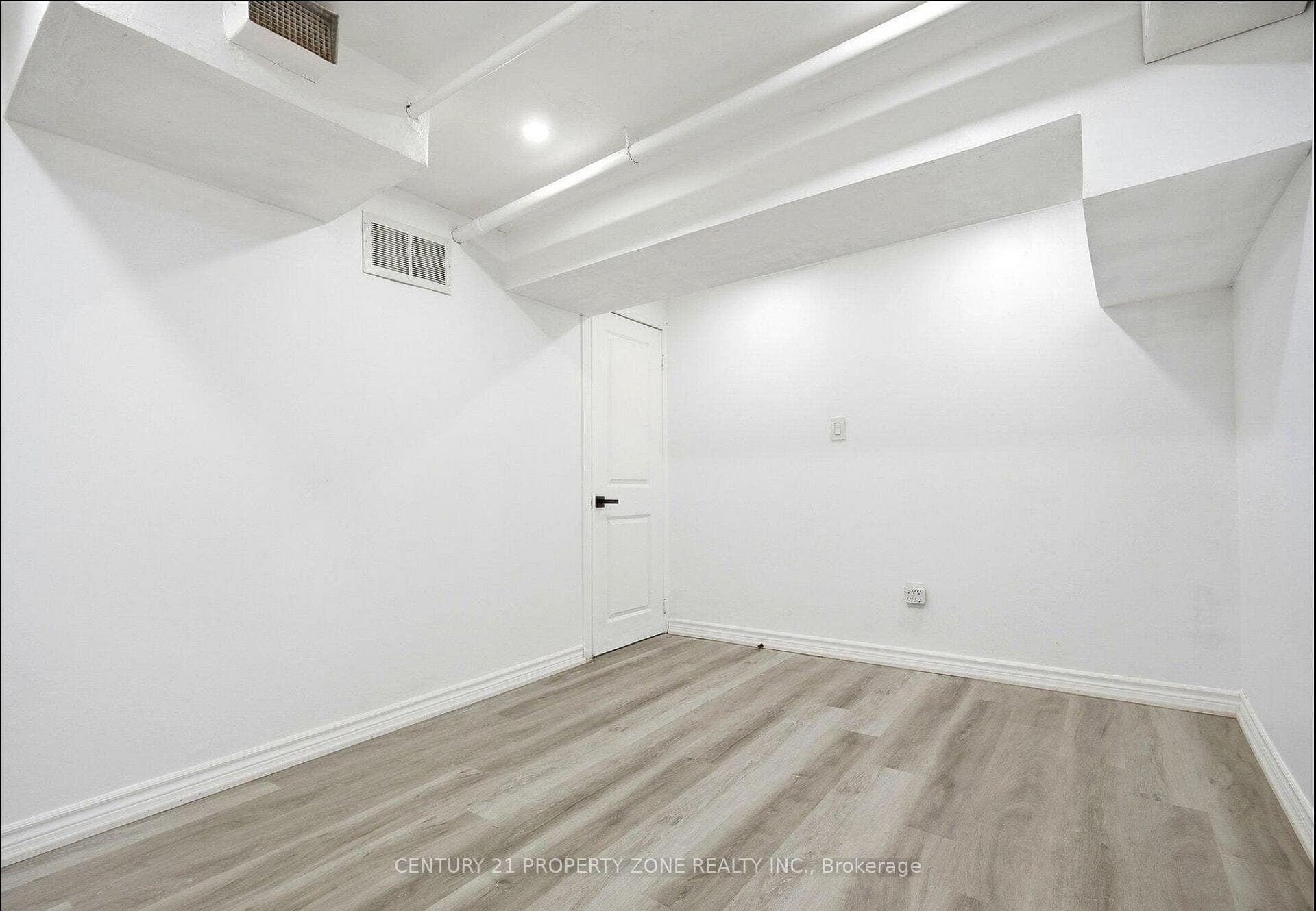 25 Abell Drive photo 12
