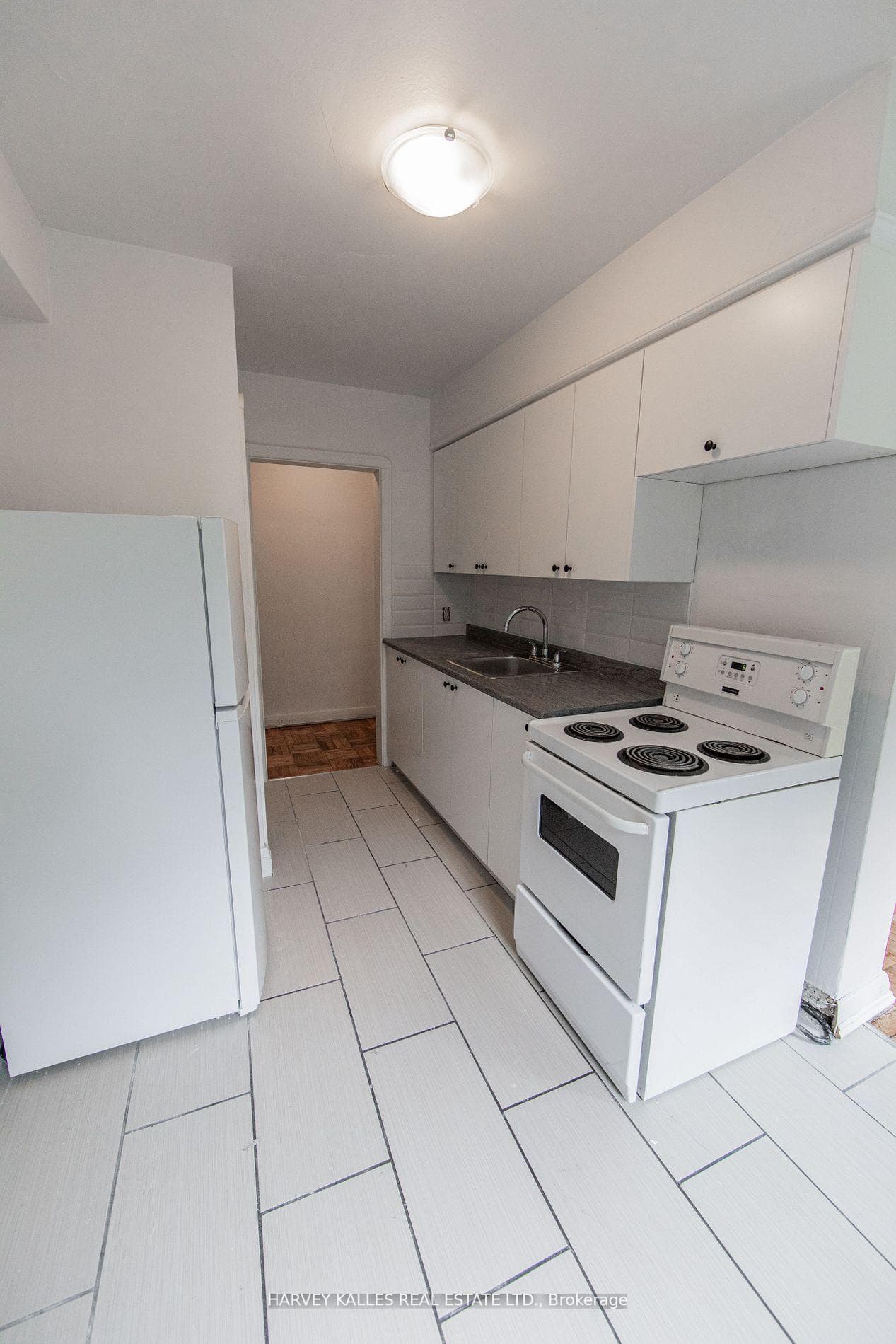 33 Glen Everest Road Unit 2 photo 7