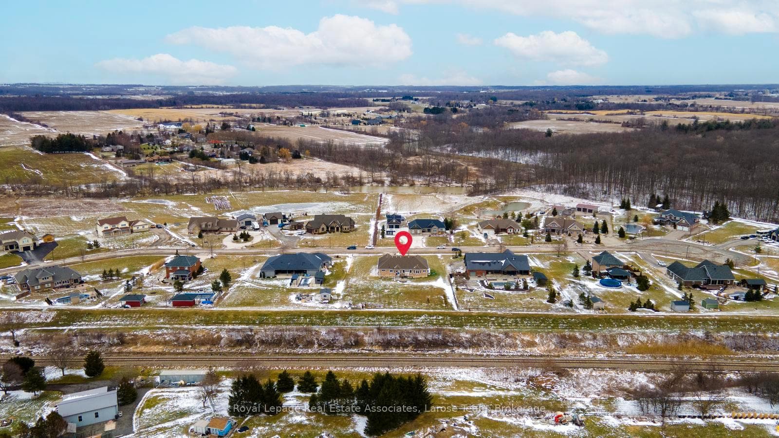 5484 Attema Crescent photo 41