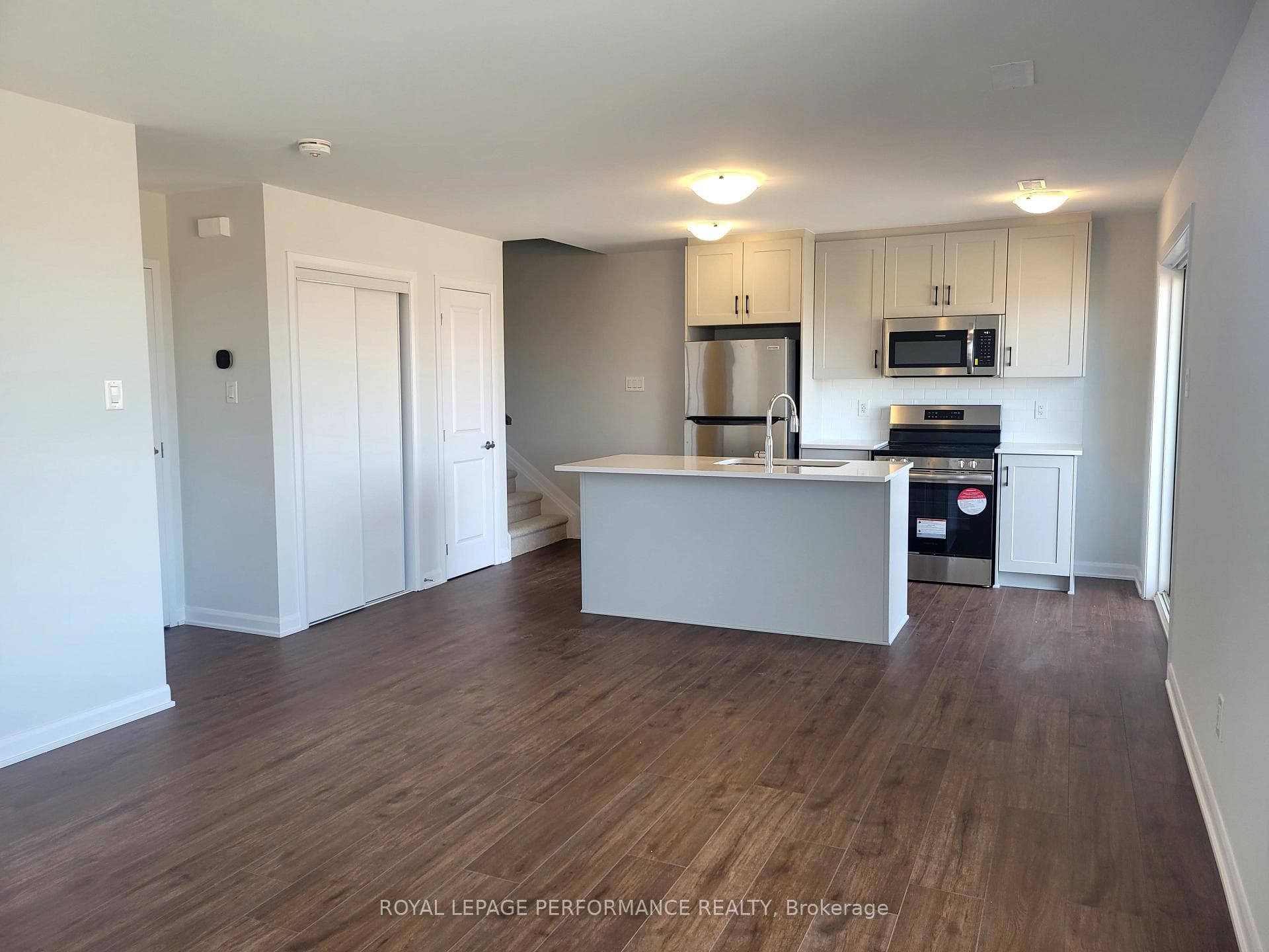 1717 Creekway Private photo 3
