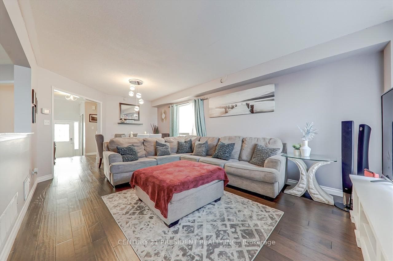 1135 Tall Pine Avenue photo 10