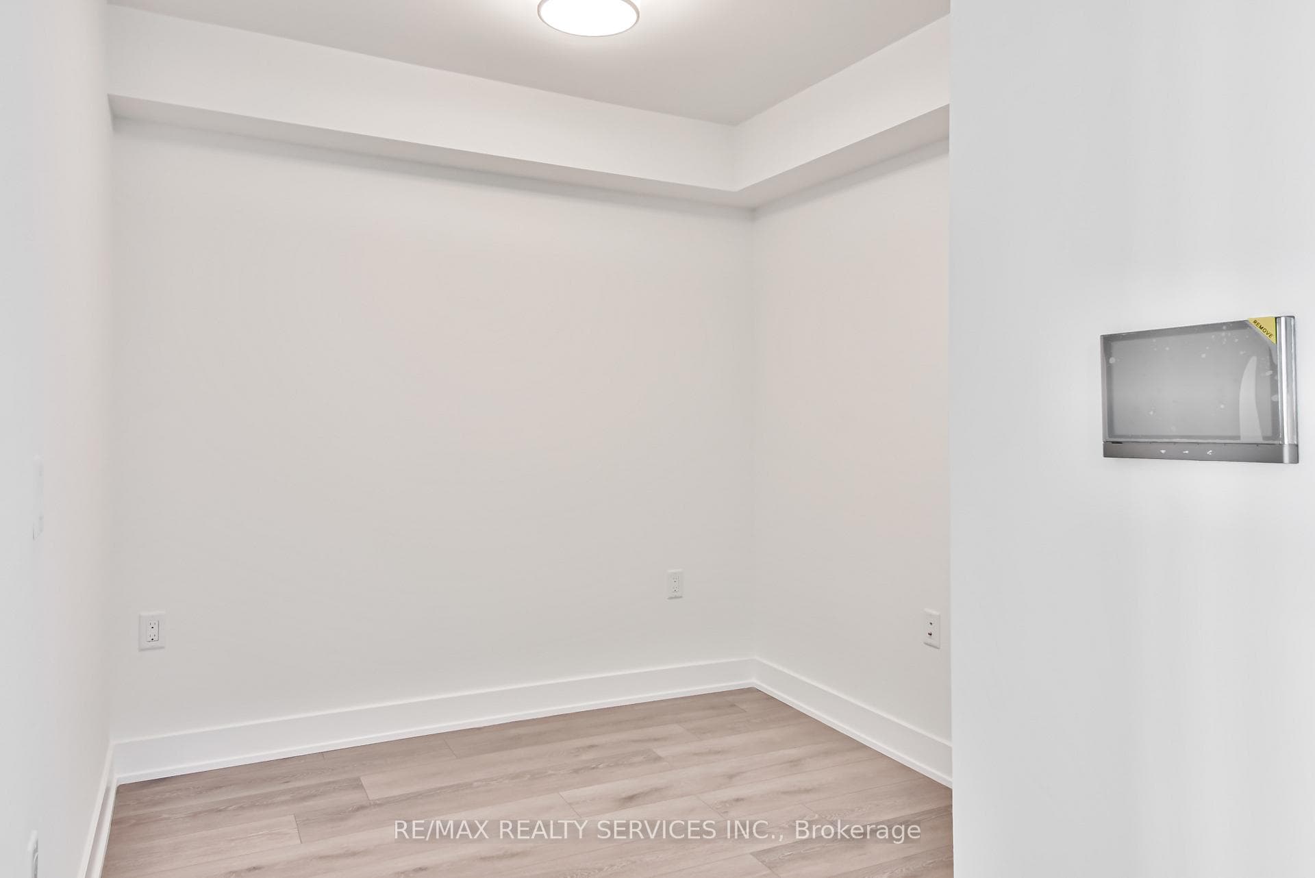 585 Bloor Street Unit 2321 photo 12