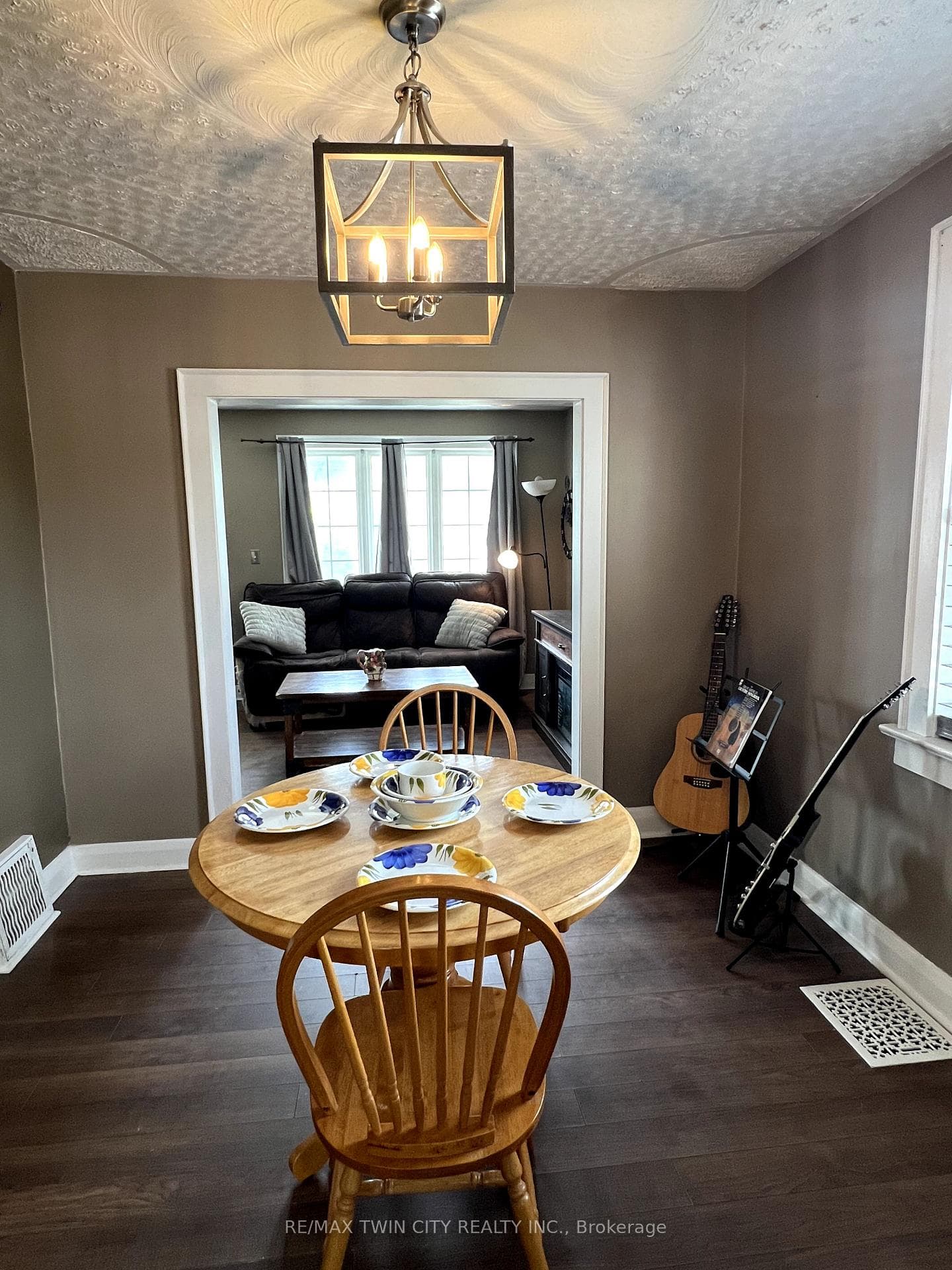 185 Dundas Street photo 5