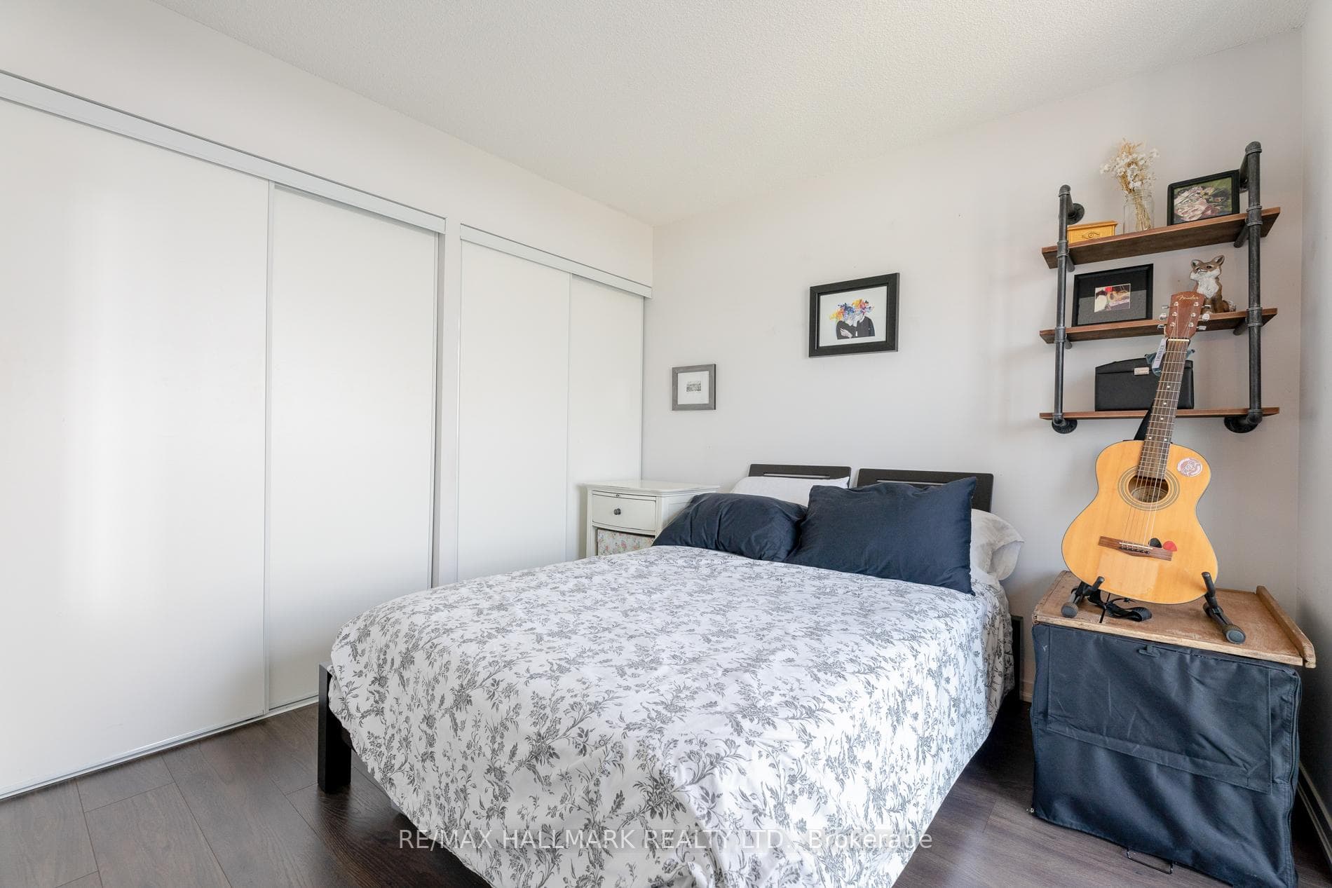 36 Lisgar Street Unit 2122E photo 9