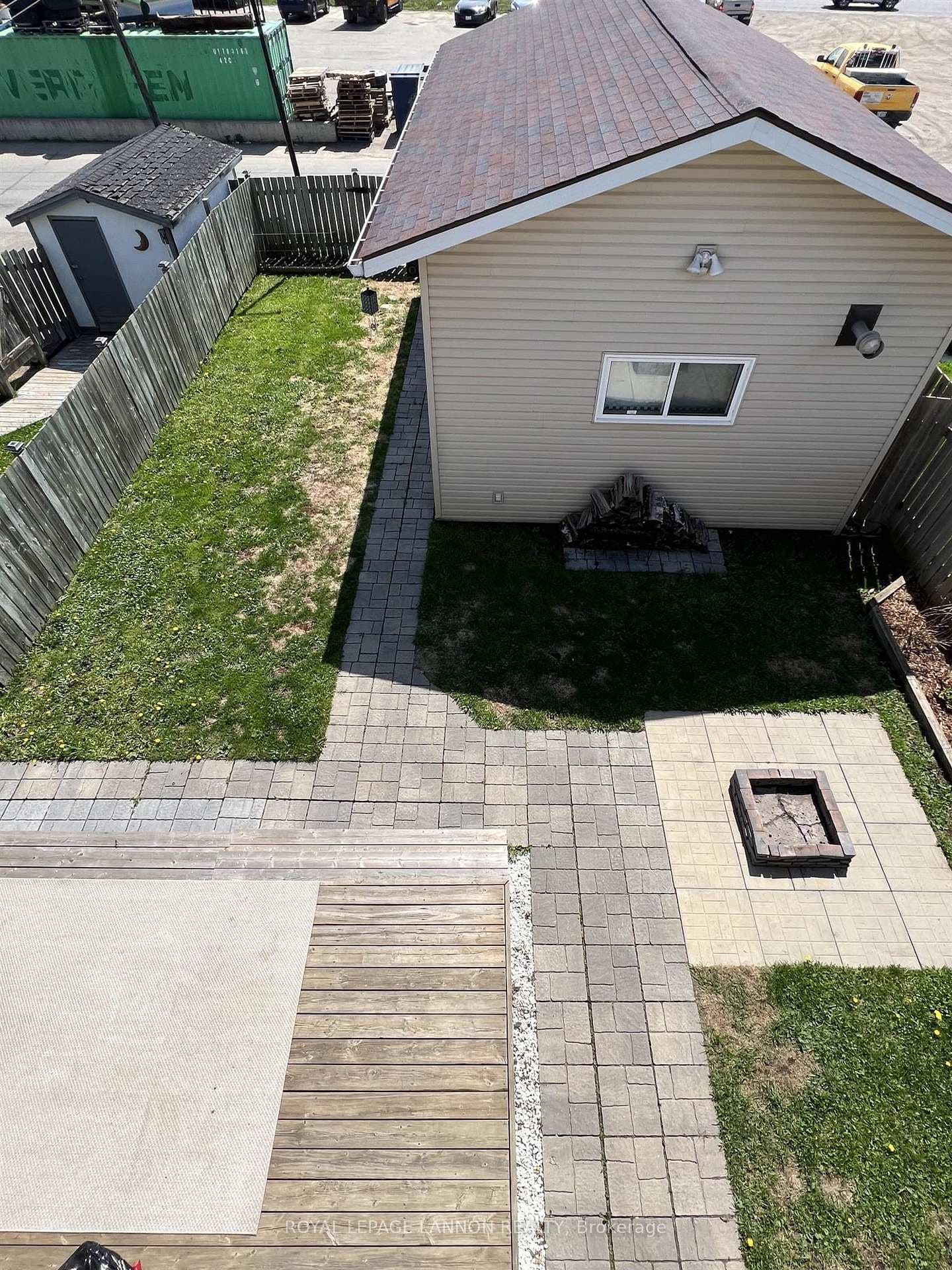 127 Johnson Avenue photo 18